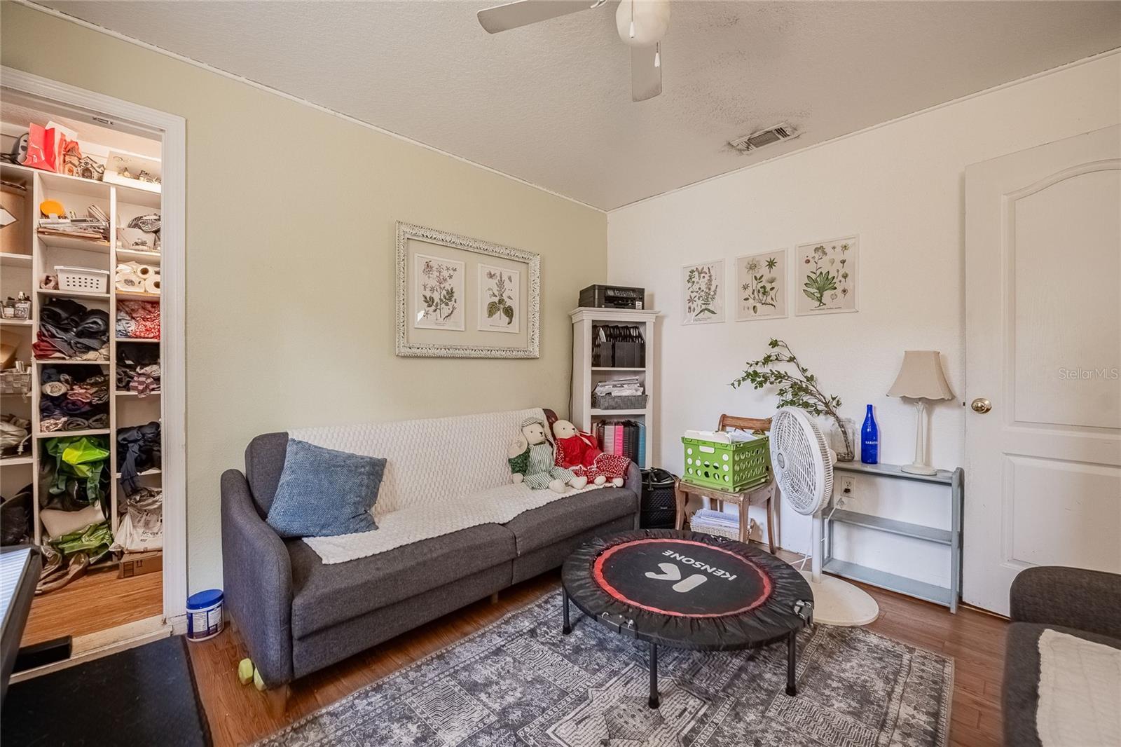 LAKE THOMAS WOODS SIXTH ADD - Residential