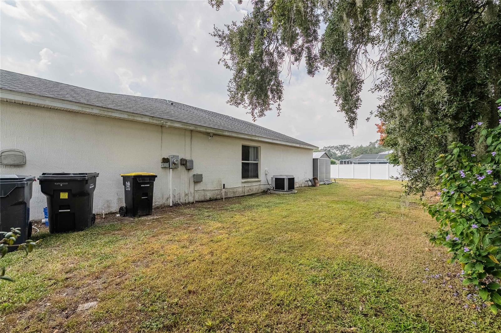 LAKE THOMAS WOODS SIXTH ADD - Residential