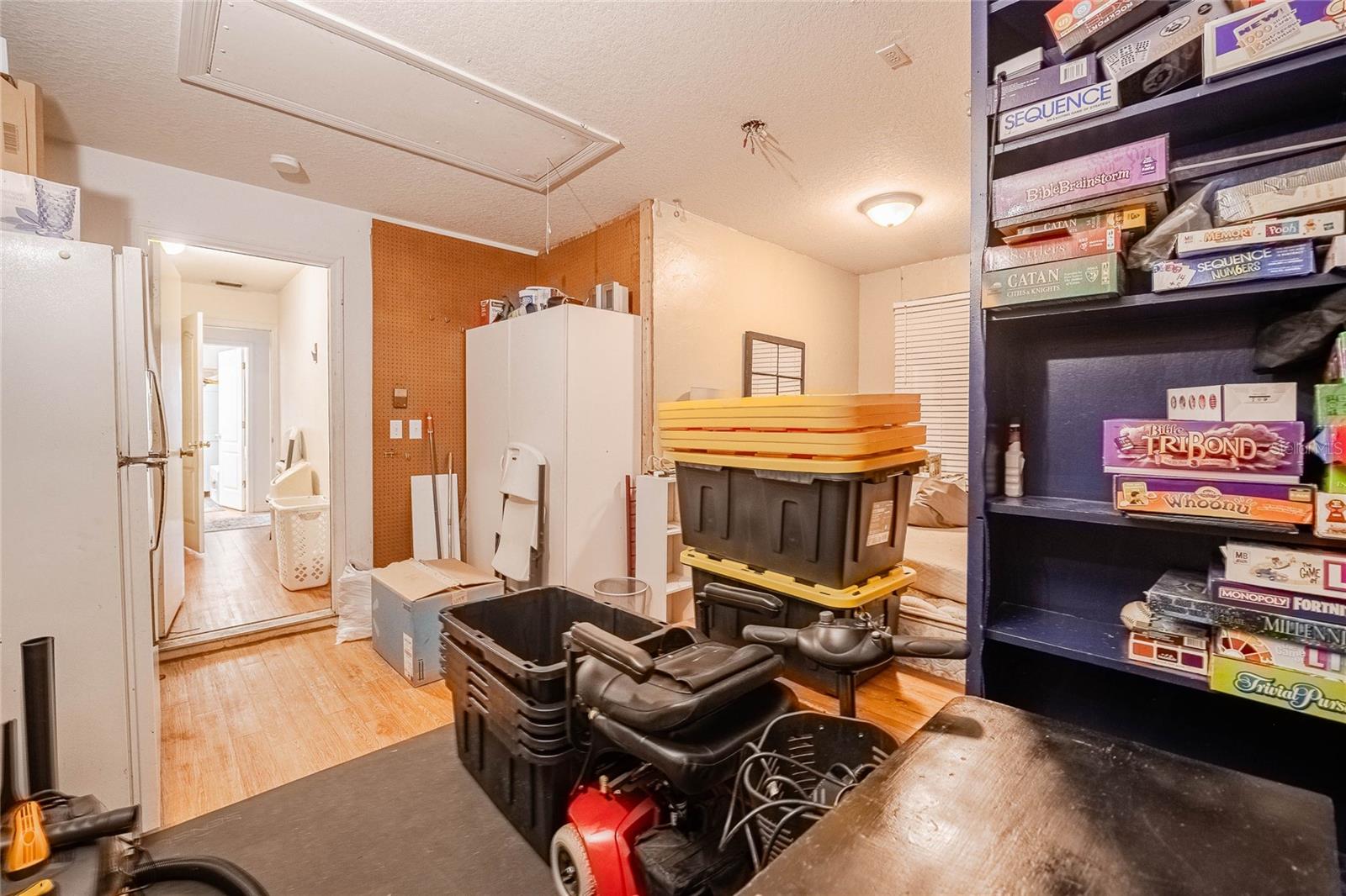 LAKE THOMAS WOODS SIXTH ADD - Residential