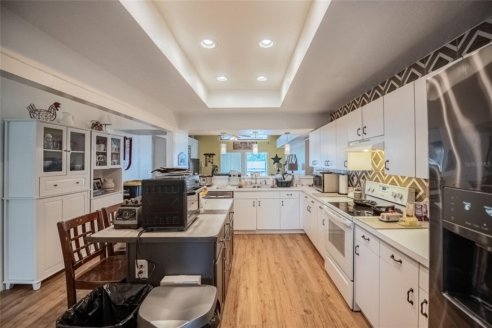 LAKE THOMAS WOODS SIXTH ADD - Residential