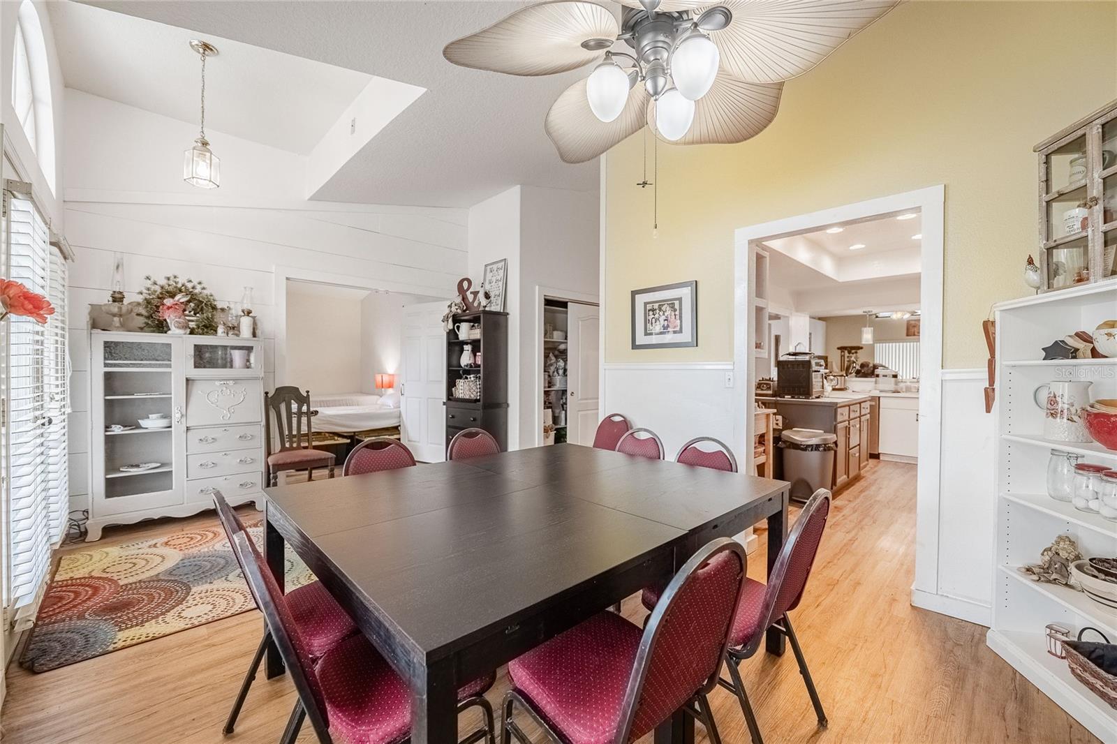 LAKE THOMAS WOODS SIXTH ADD - Residential