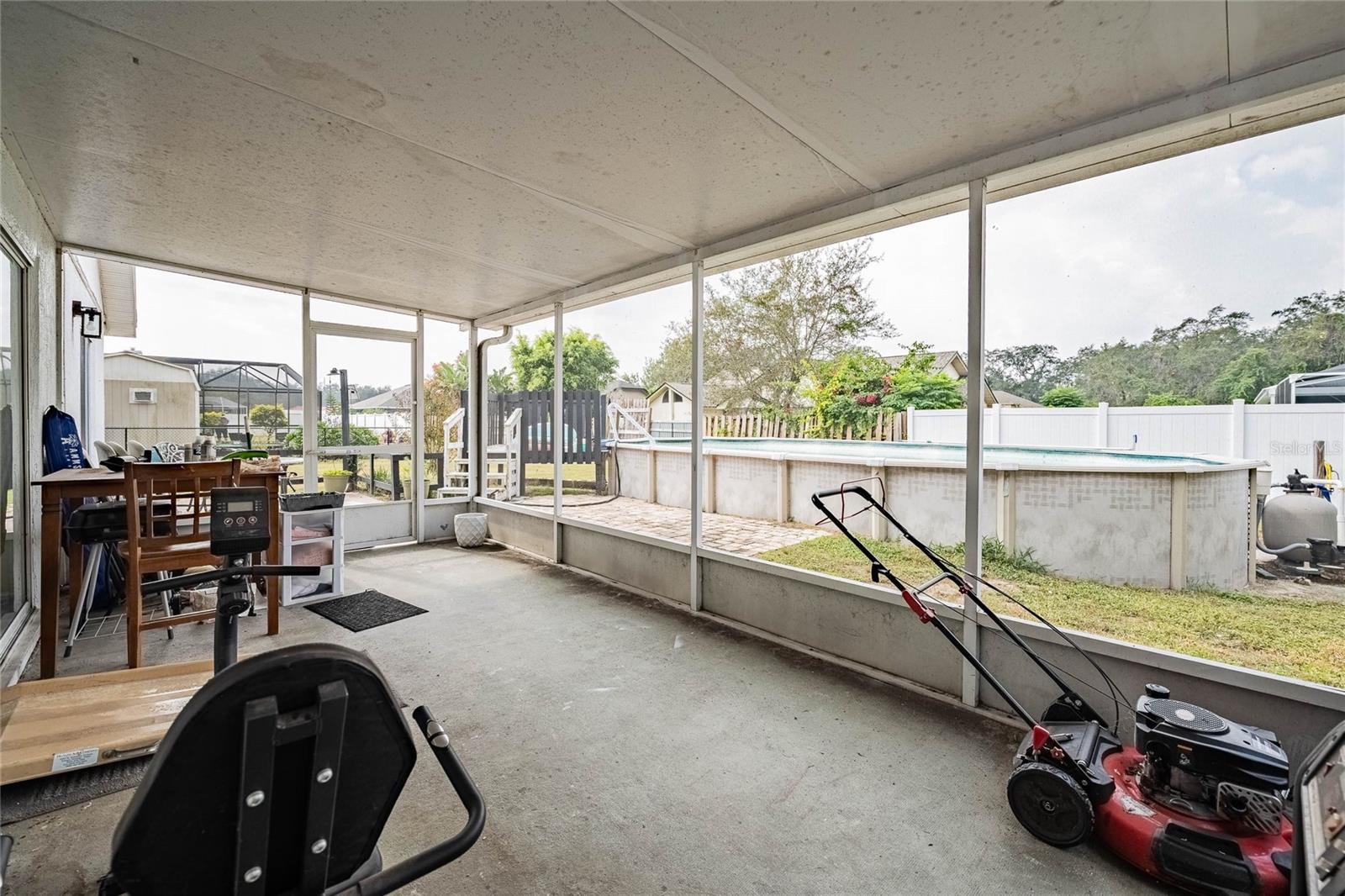 LAKE THOMAS WOODS SIXTH ADD - Residential