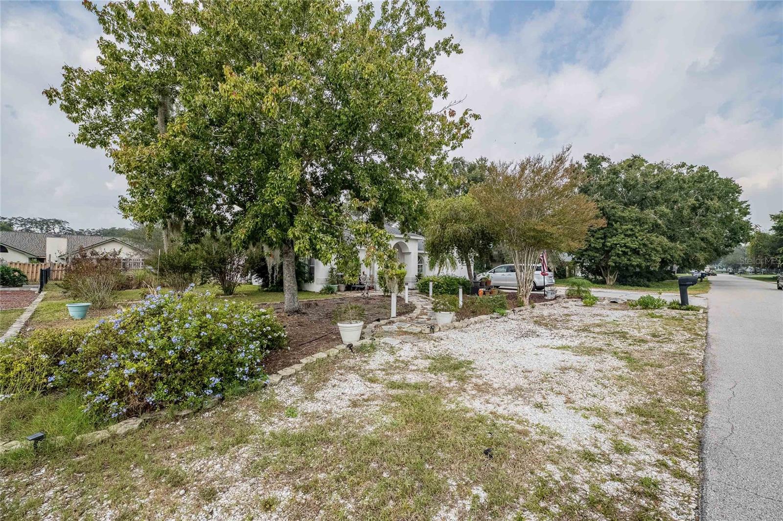 LAKE THOMAS WOODS SIXTH ADD - Residential