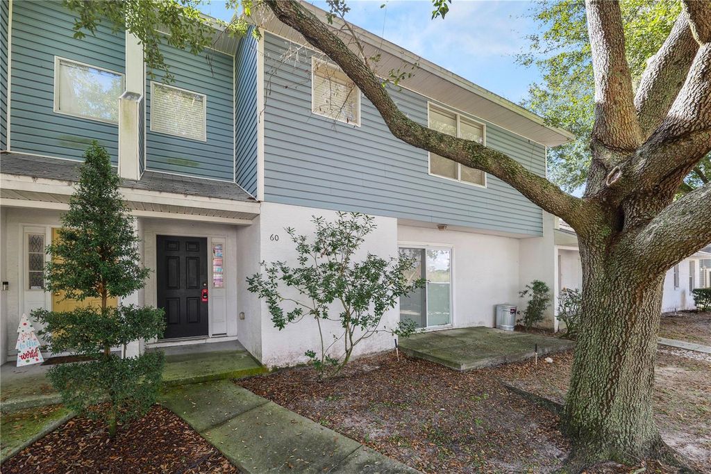 Photo of 222 Carpenters Way #60, Lakeland, FL 33805 (MLS # L4958526)