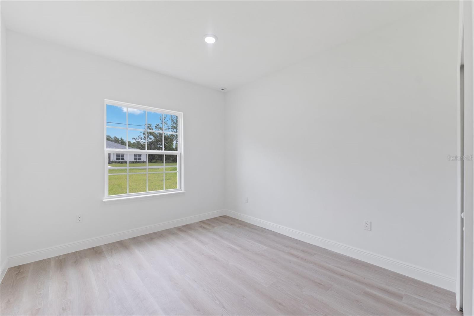 MARION OAKS UN 10 - Residential Lease