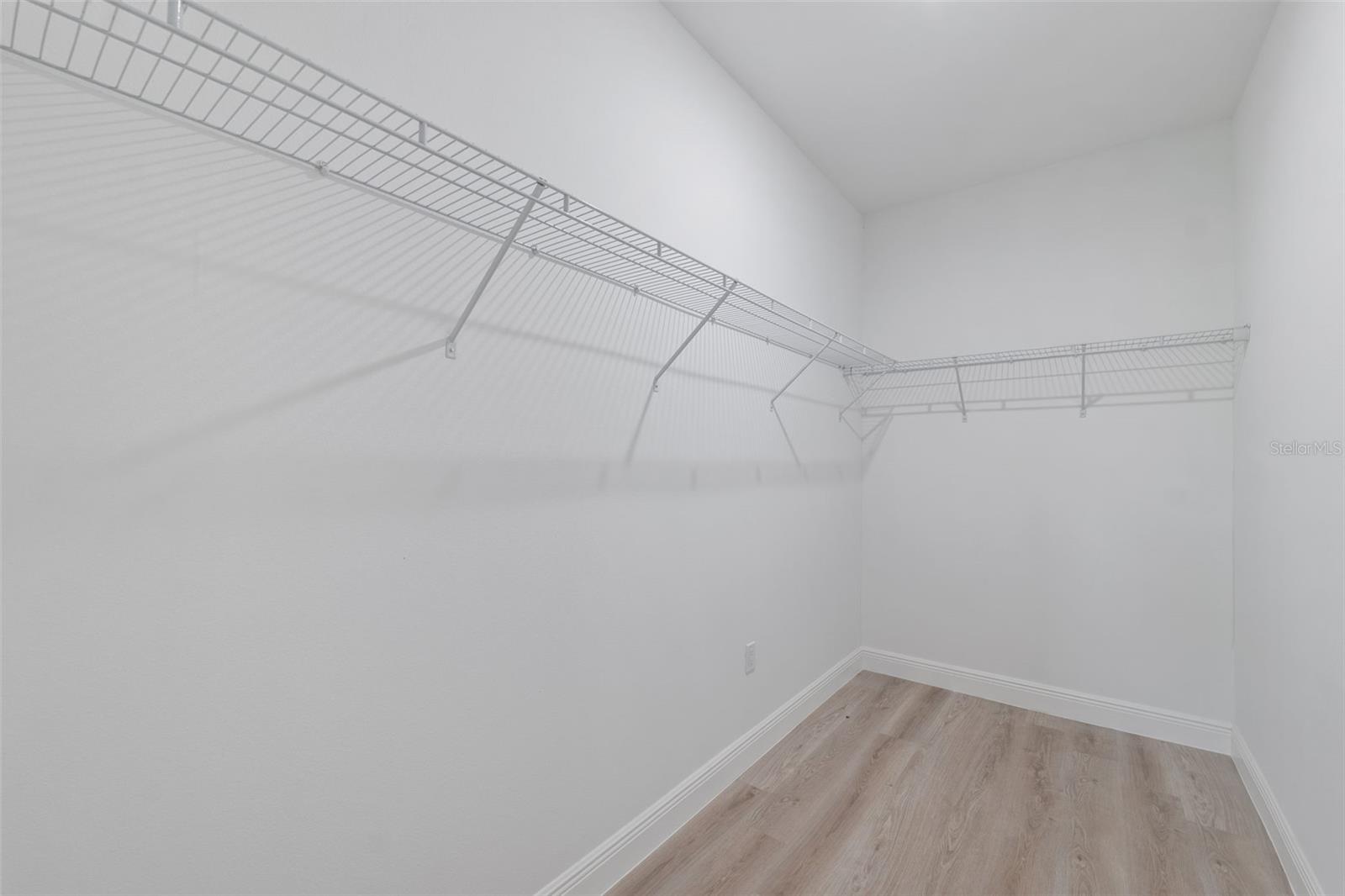 MARION OAKS UN 10 - Residential Lease