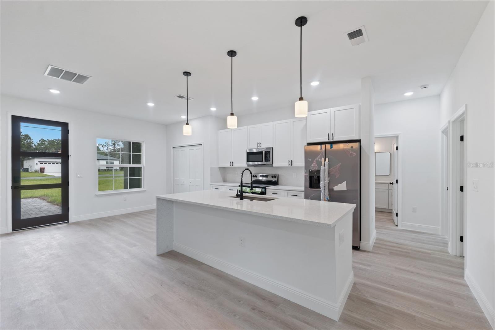 MARION OAKS UN 10 - Residential Lease