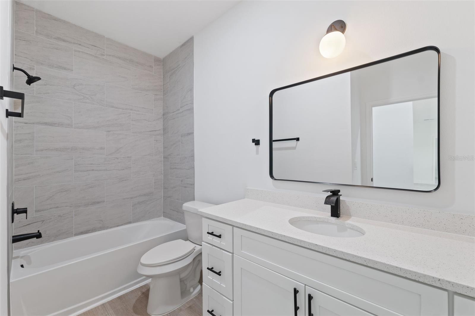 MARION OAKS UN 10 - Residential Lease