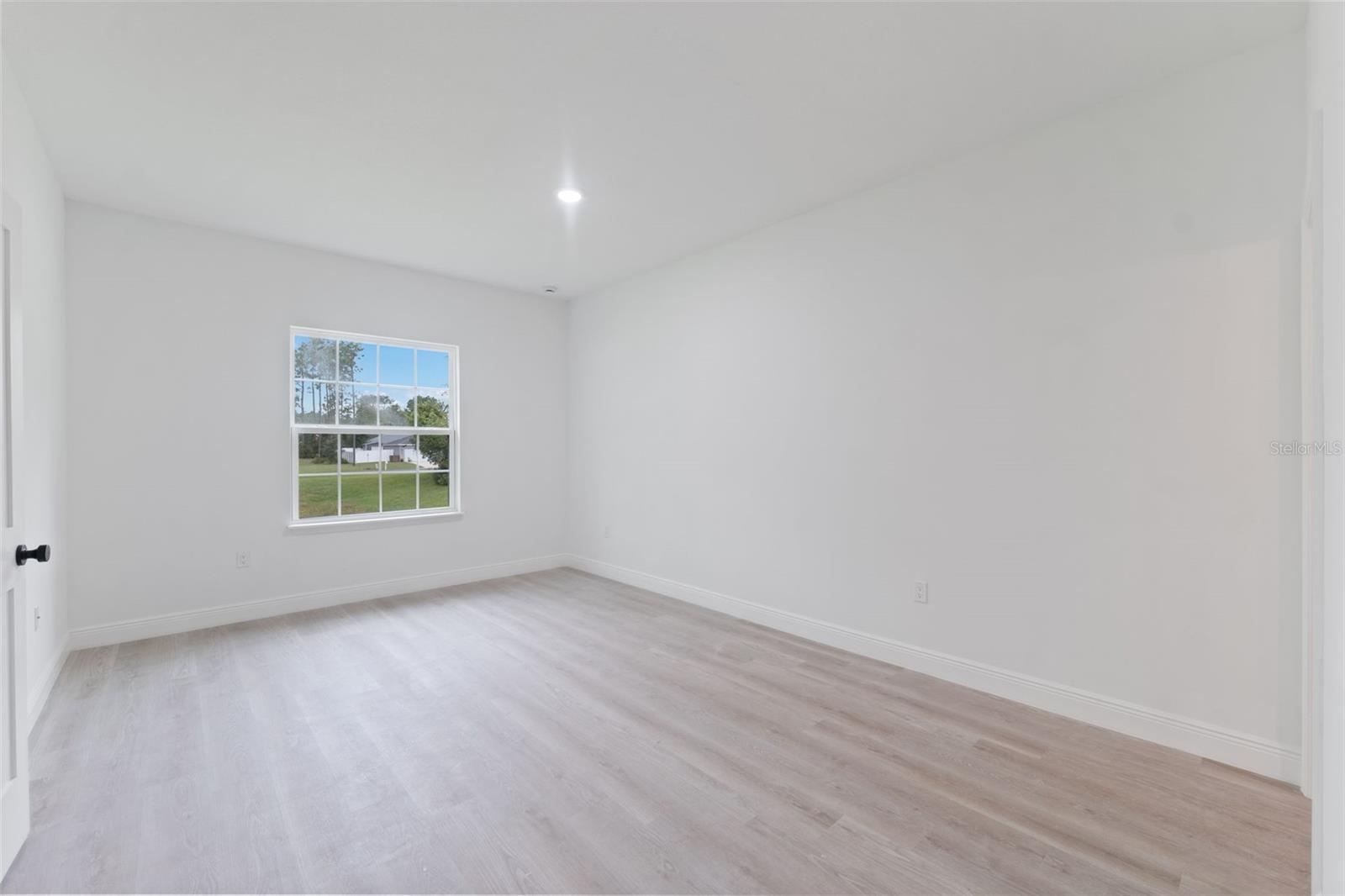 MARION OAKS UN 10 - Residential Lease