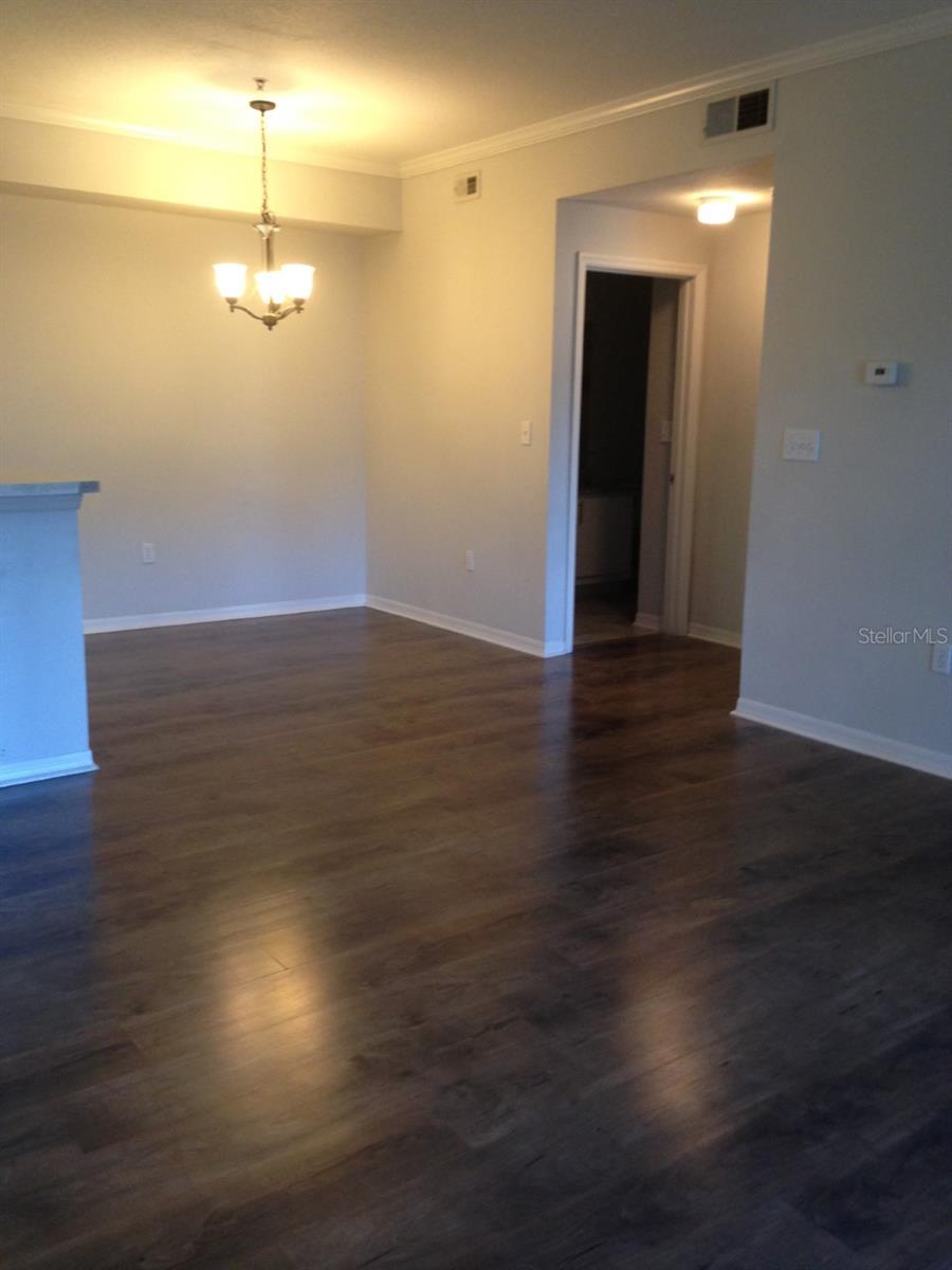 THE PINNACLE AT CARROLLWOOD A - Residential Lease