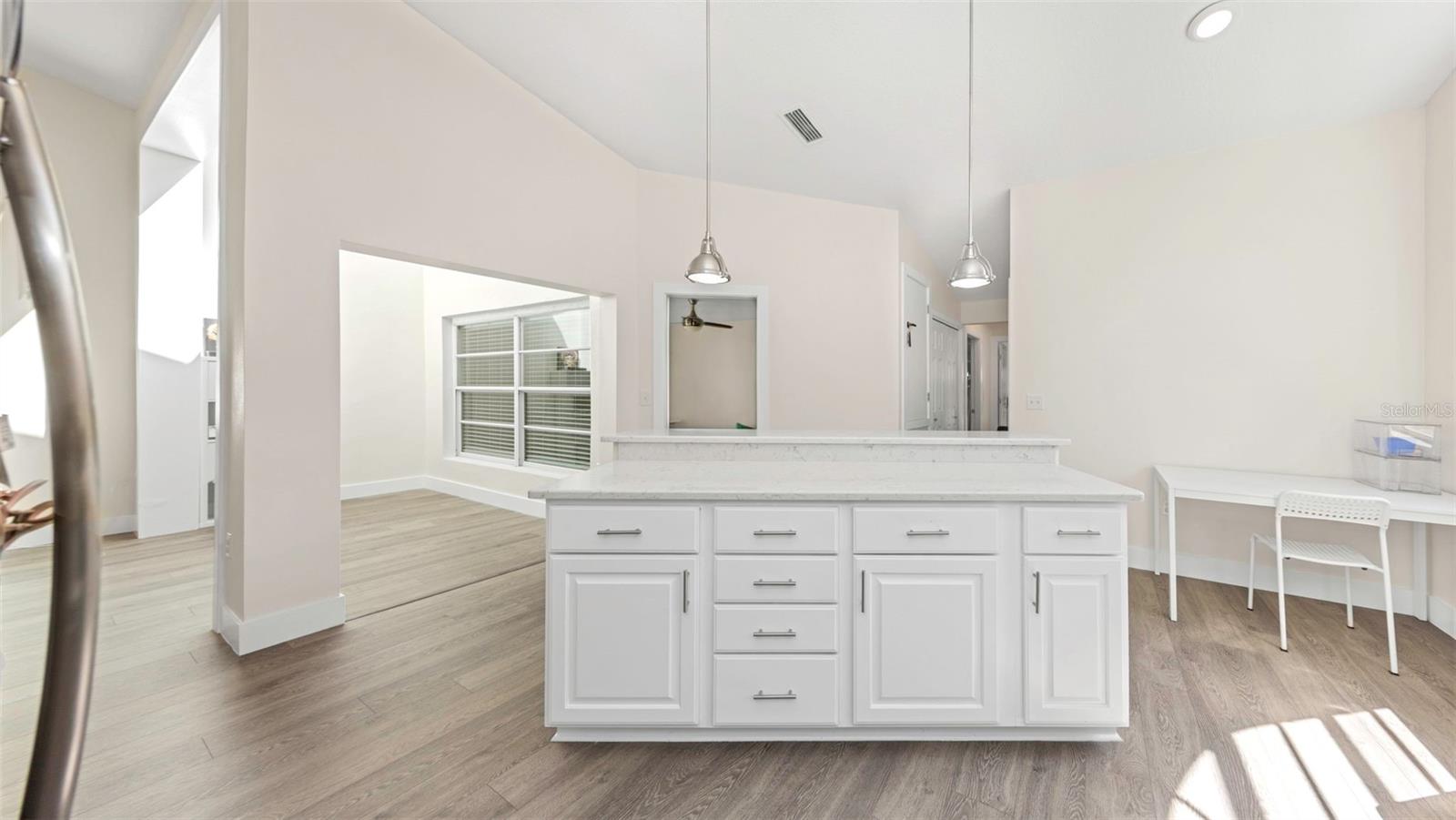 SALEM SQUARE - Residential Lease