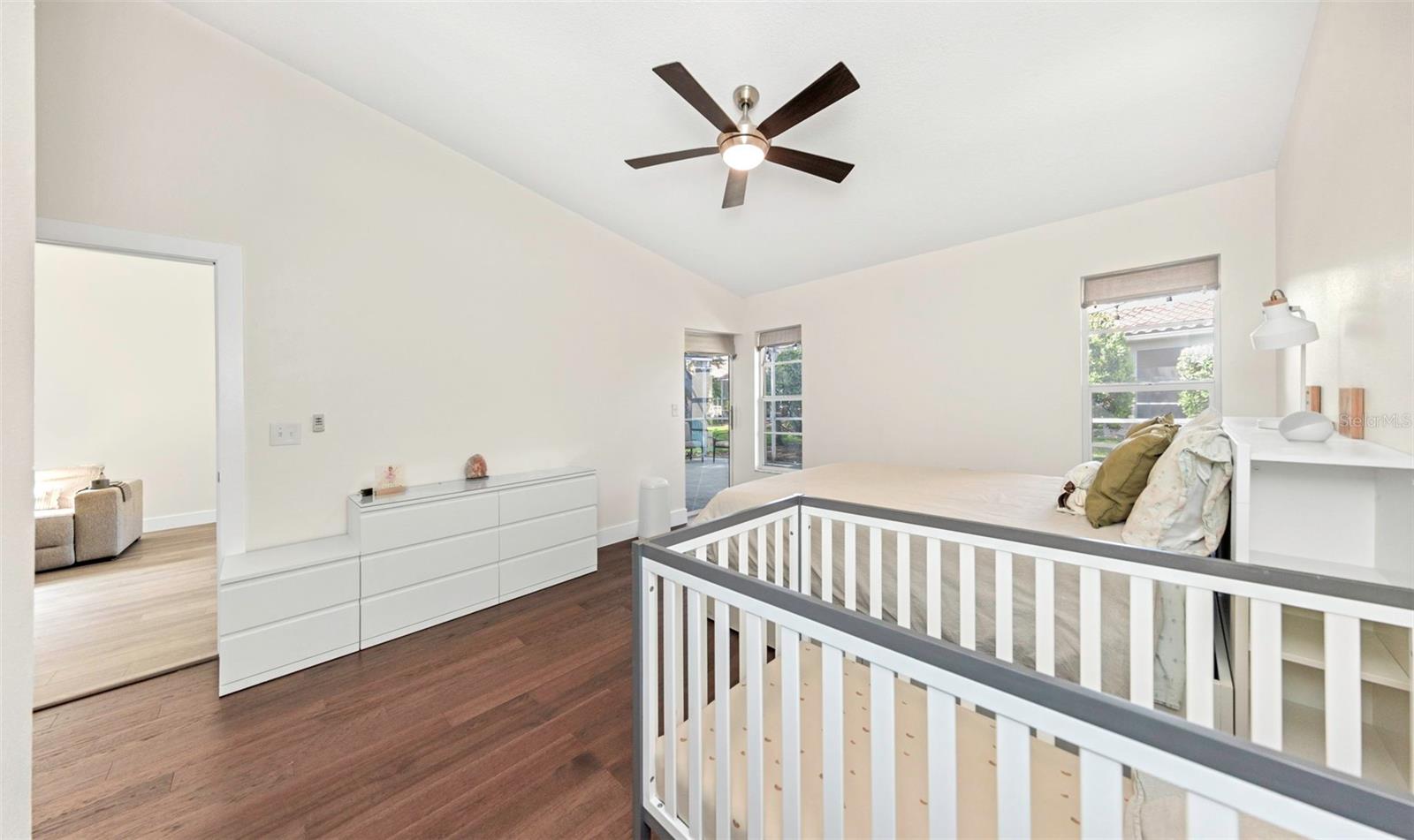 SALEM SQUARE - Residential Lease