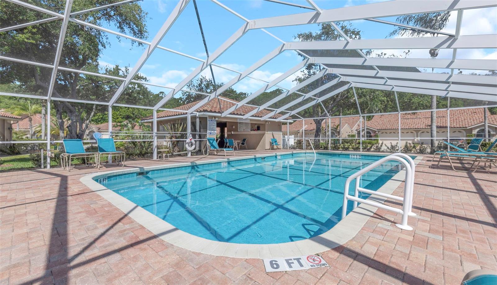 SALEM SQUARE - Residential Lease