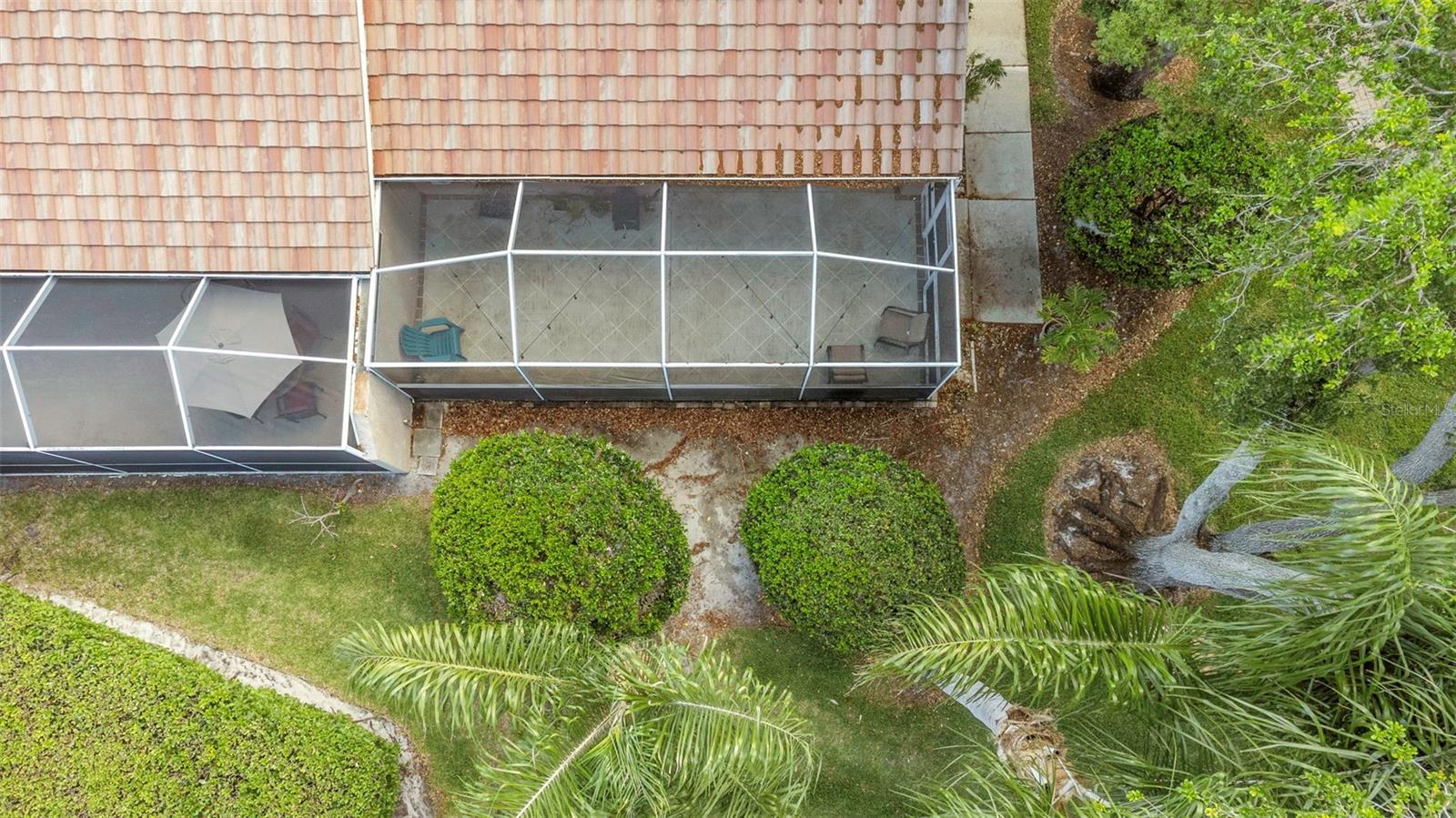 SALEM SQUARE - Residential Lease