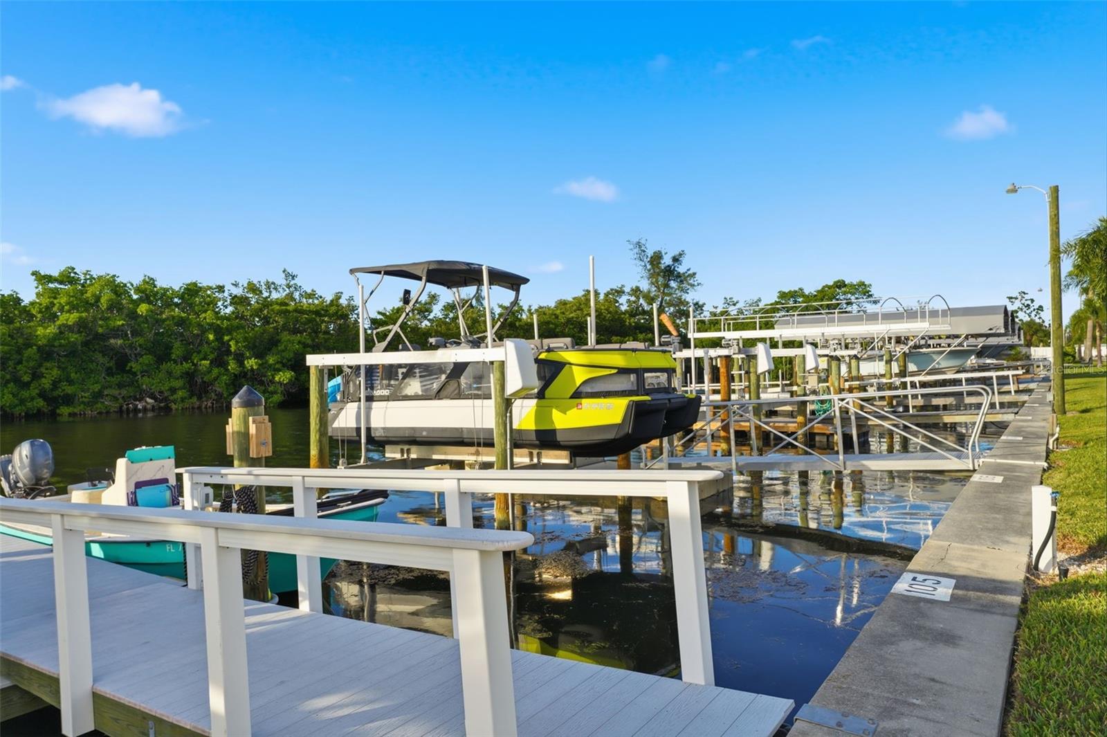 PARADISE BAY ESTATES CO-OP - Residential