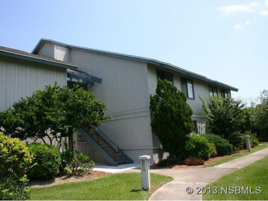 Light and bright Sea Woods, ground floor, corner condo. Very spacious one bedroom. Large kitchen area and master bedroom. Laminate and tile flooring throughout. Patio area with storage closet. Would be a great vacation or long term rental. Come and enjoy all the amenities that Sea Woods has to offer, bike/walking trails, access the ocean, three pools, four tennis courts, racquetball courts, clubhouse, saunas, and nautilus. ;Water: City