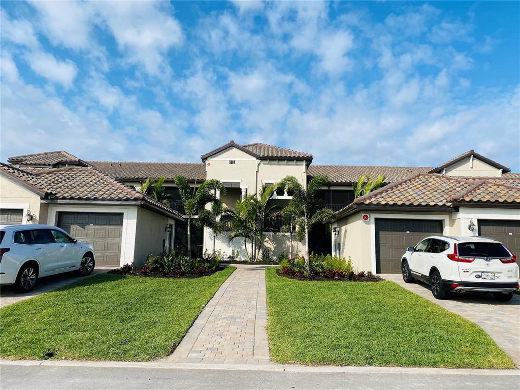 newer 2nd floor veranda unit with all new furnishings through out. One of the best views of the Lake, golf course and tree line. This unit has 2 lovely screened in balconies, one in the front of the unit and one in that back to enjoy the Florida out doors. Nice open kitchen with center island to gather at or create your family meals at. This community has soooo much to offer tenants, lot of activities to enjoy or just relax and swim in the huge heated community pool. **OWNER WILL PAY $500 TOWARDS THE MEMBERSHIP TRANSFER FOR TENANT TO USE ALL THE PROPERTY AMENITIES WORTH $642.00 TRANSFER IF TENANT BOOKS AT LEAST 2 MONTHS. Tenant can enjoy all of the wonderful amenities that Lakewood National has to offer. Come and see for yourself what everyone is talking about in Lakewood National.
