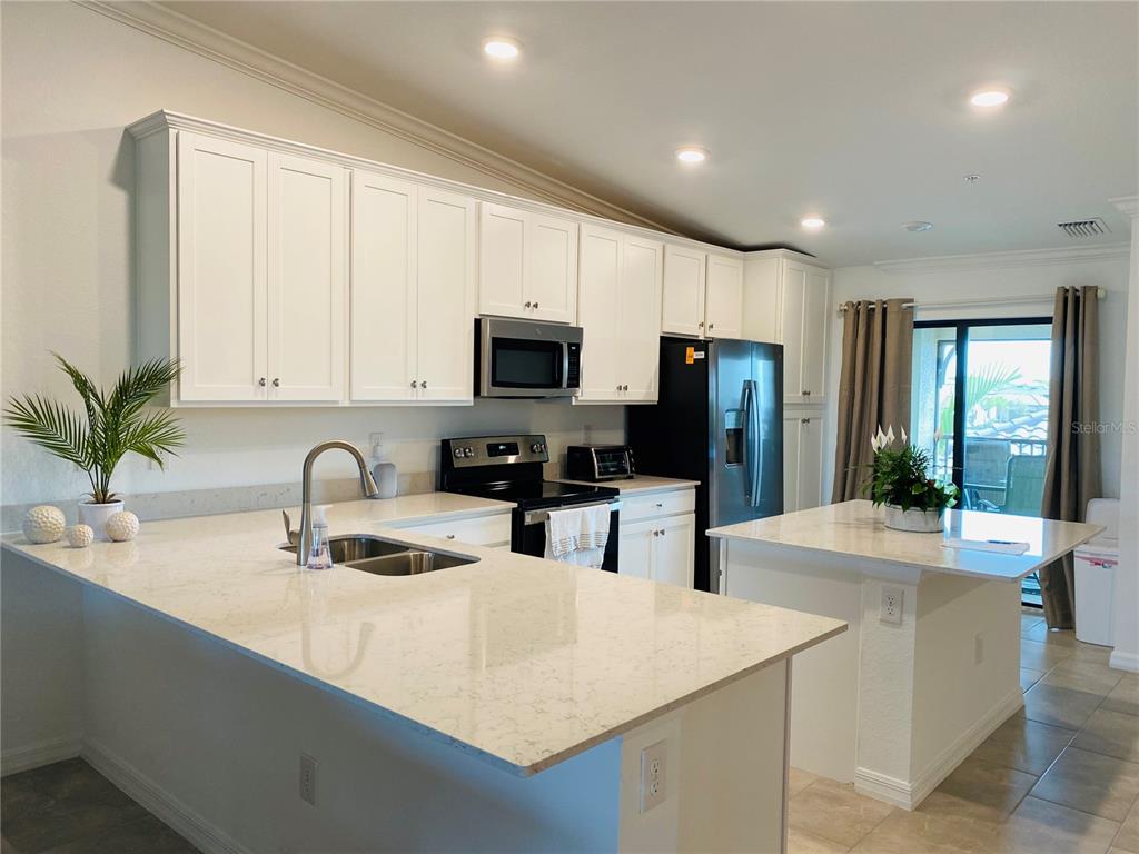 LAKEWOOD NATIONAL GOLF CULB PH II - Residential Lease