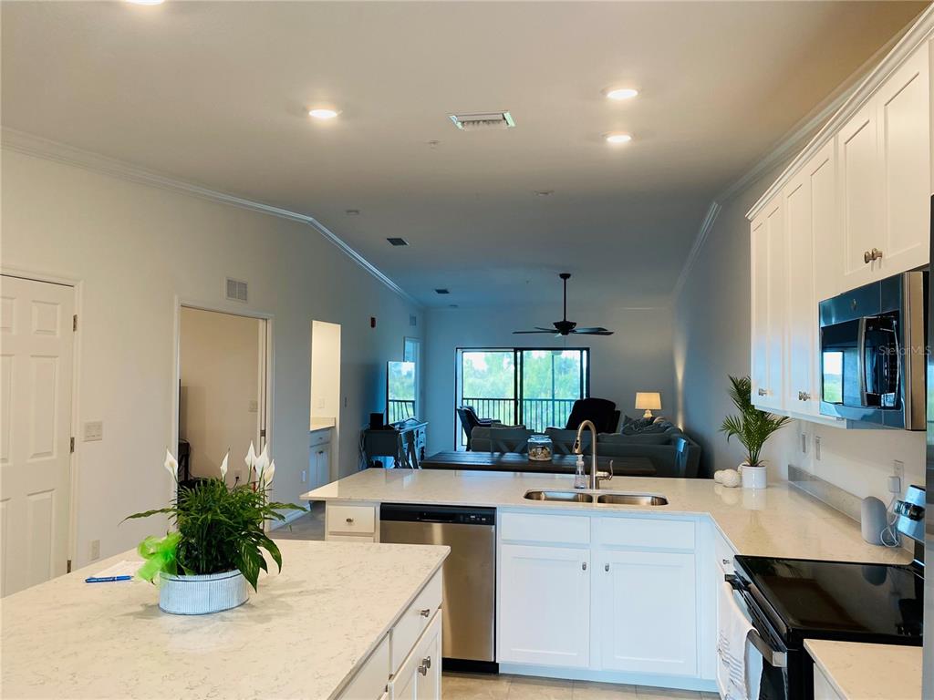 LAKEWOOD NATIONAL GOLF CULB PH II - Residential Lease