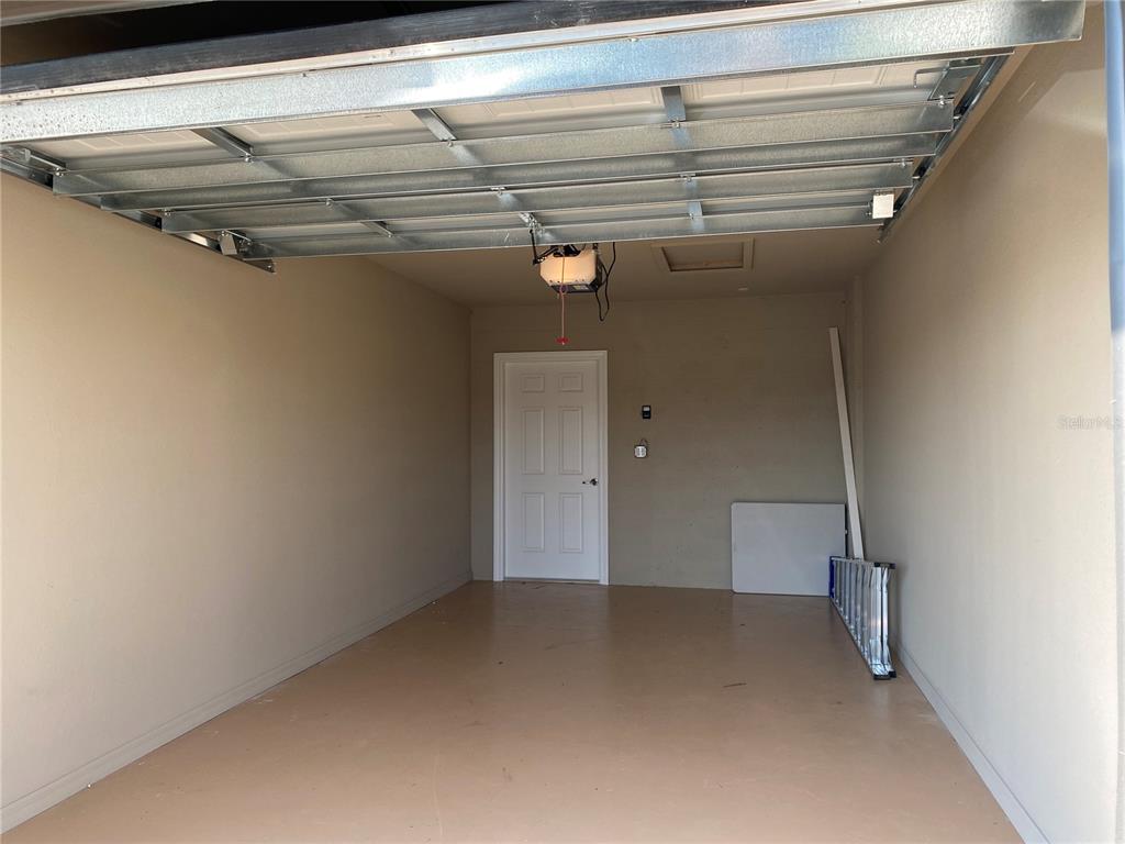 LAKEWOOD NATIONAL GOLF CULB PH II - Residential Lease
