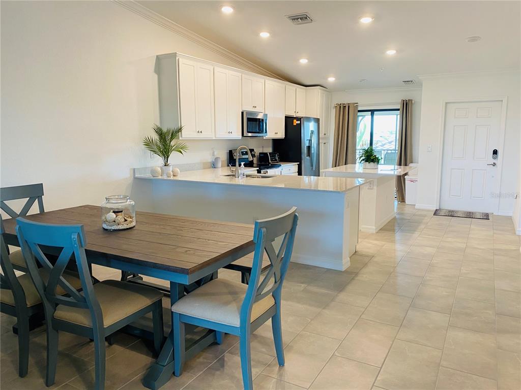 LAKEWOOD NATIONAL GOLF CULB PH II - Residential Lease