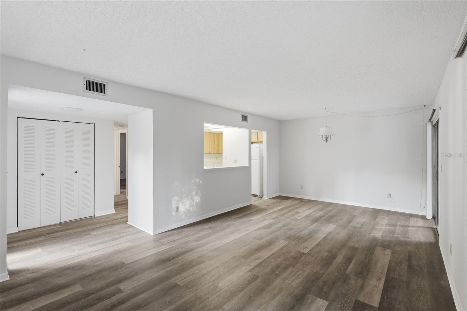 EDGEWATER CONDO APTS - Residential