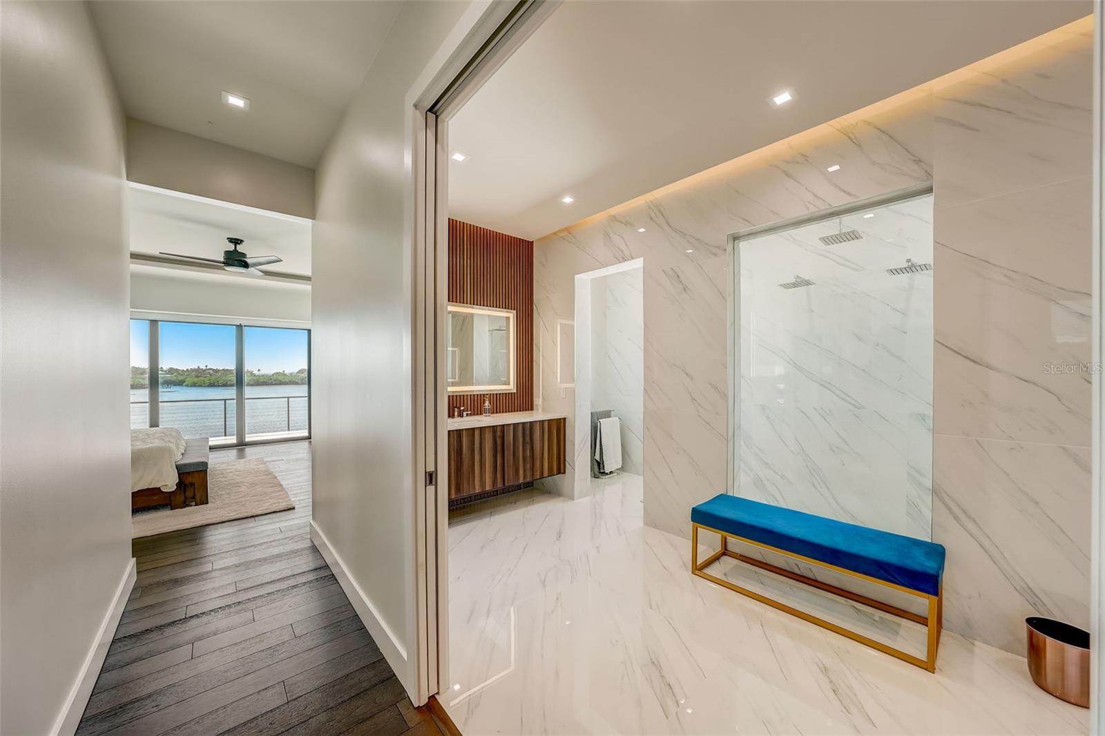 INDIAN POINT - Residential