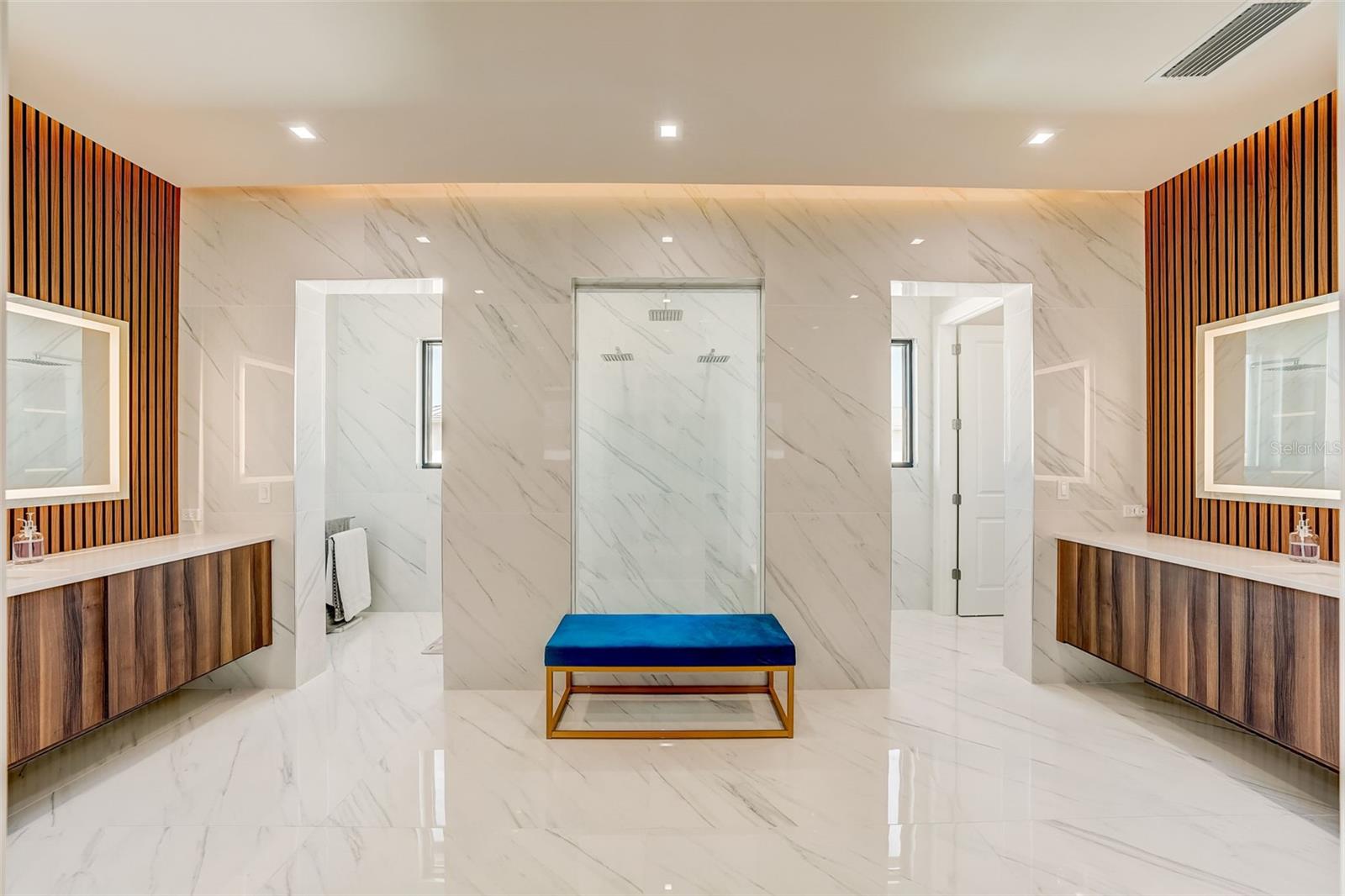 INDIAN POINT - Residential