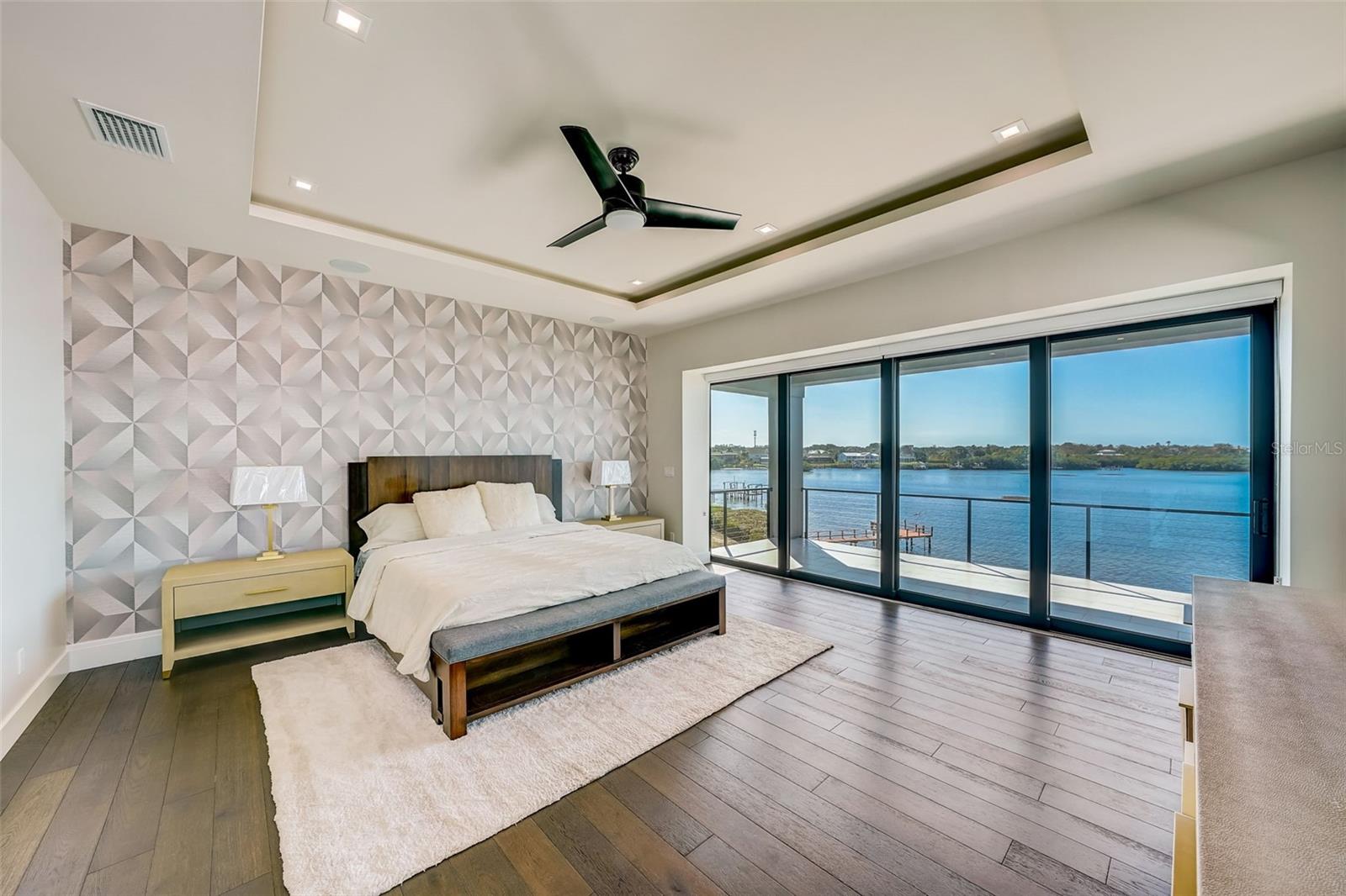 INDIAN POINT - Residential