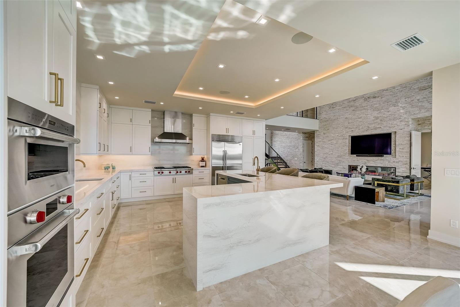 INDIAN POINT - Residential