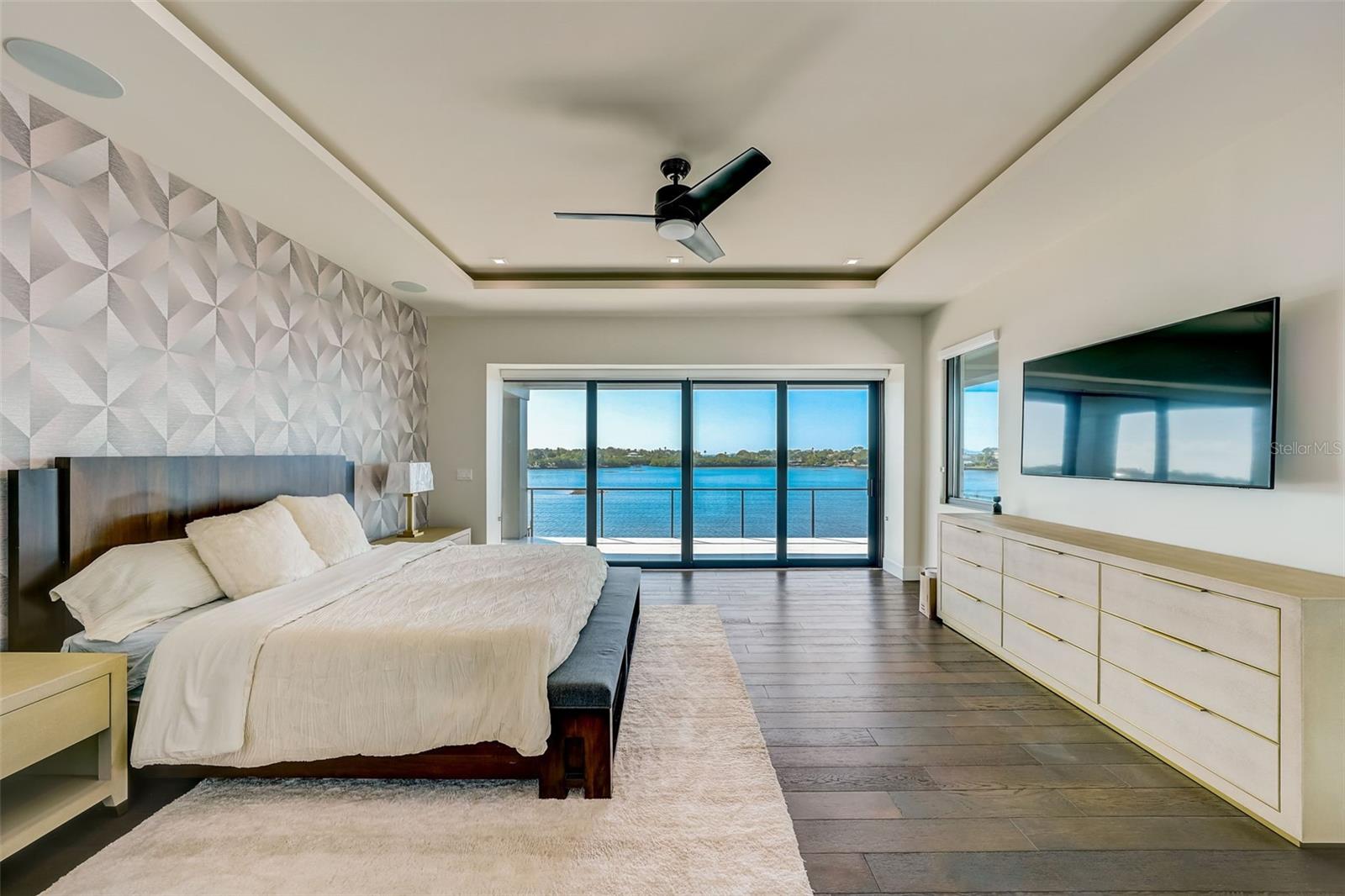 INDIAN POINT - Residential