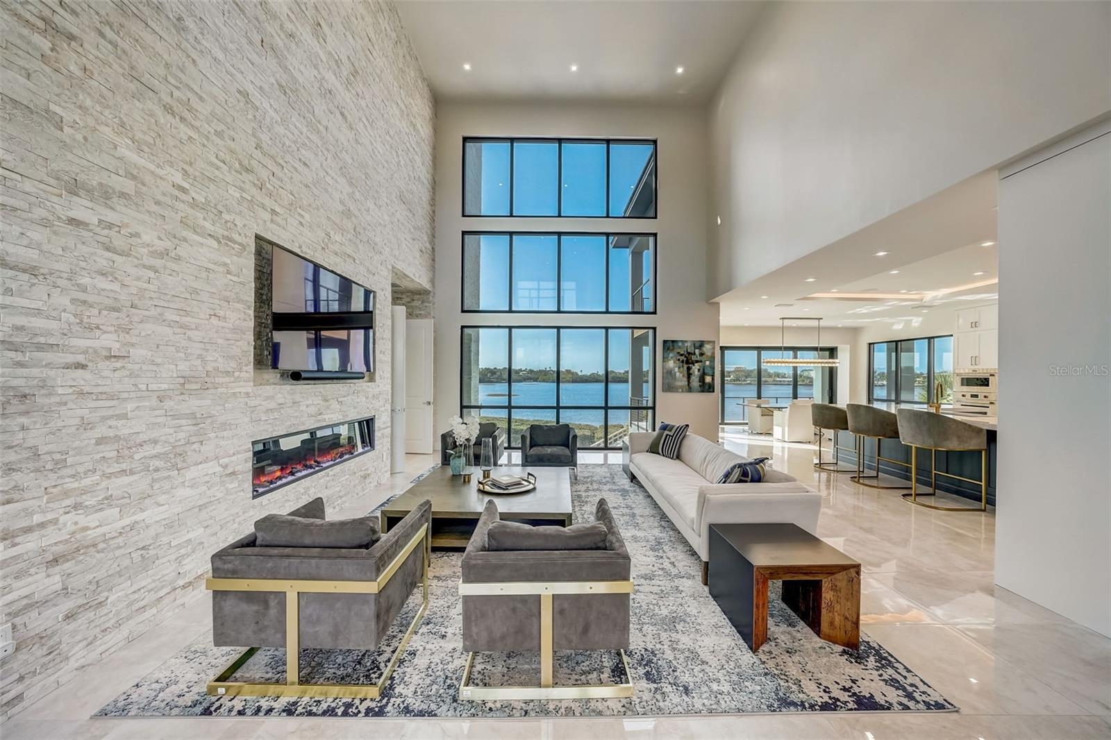 INDIAN POINT - Residential