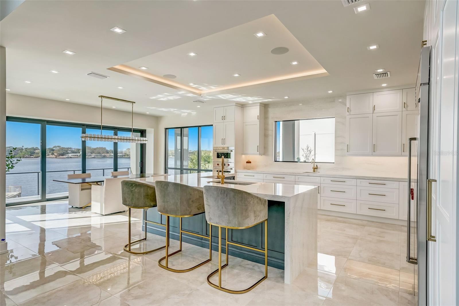 INDIAN POINT - Residential