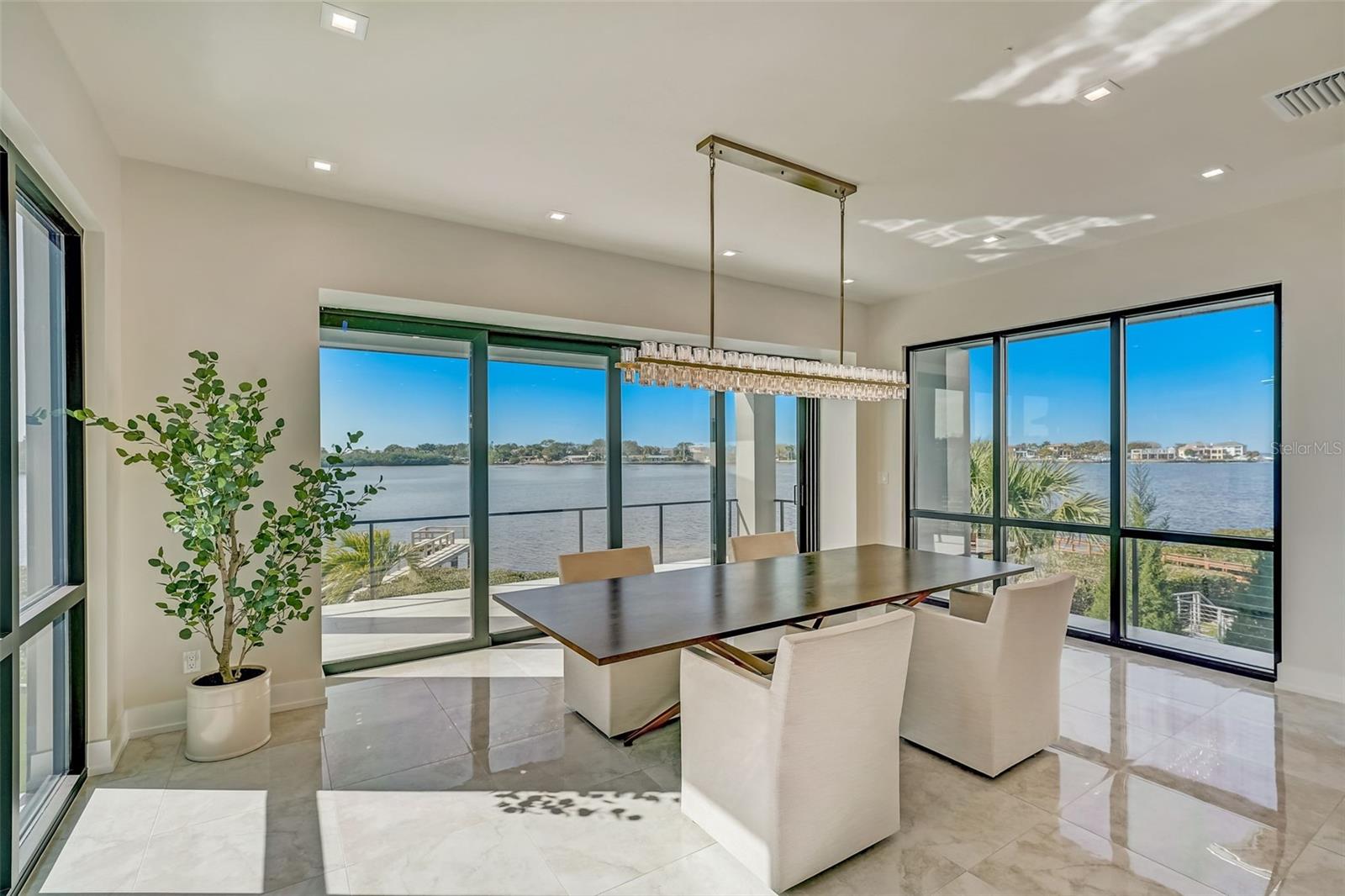 INDIAN POINT - Residential