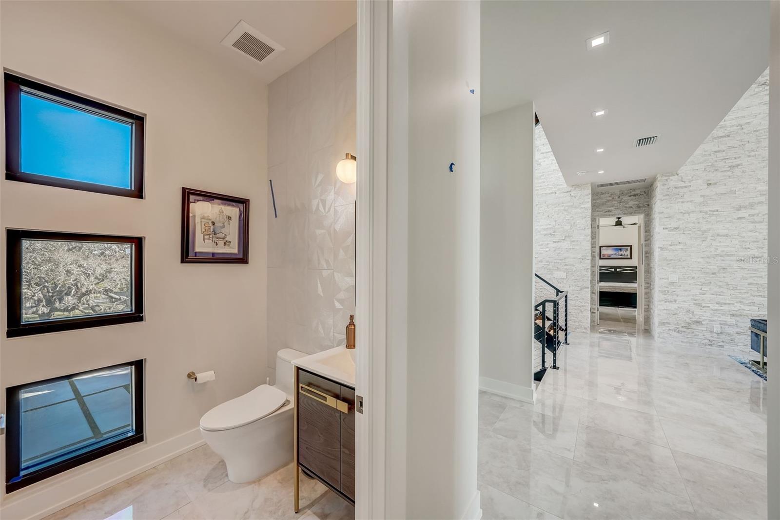 INDIAN POINT - Residential