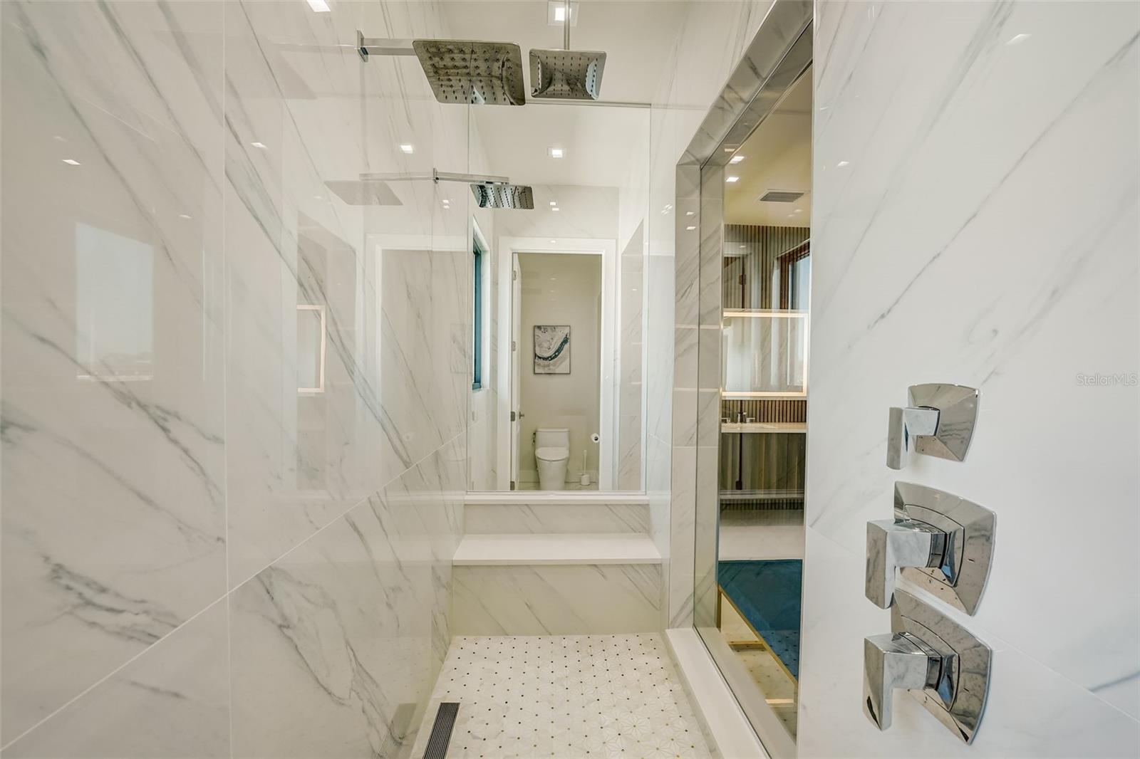 INDIAN POINT - Residential