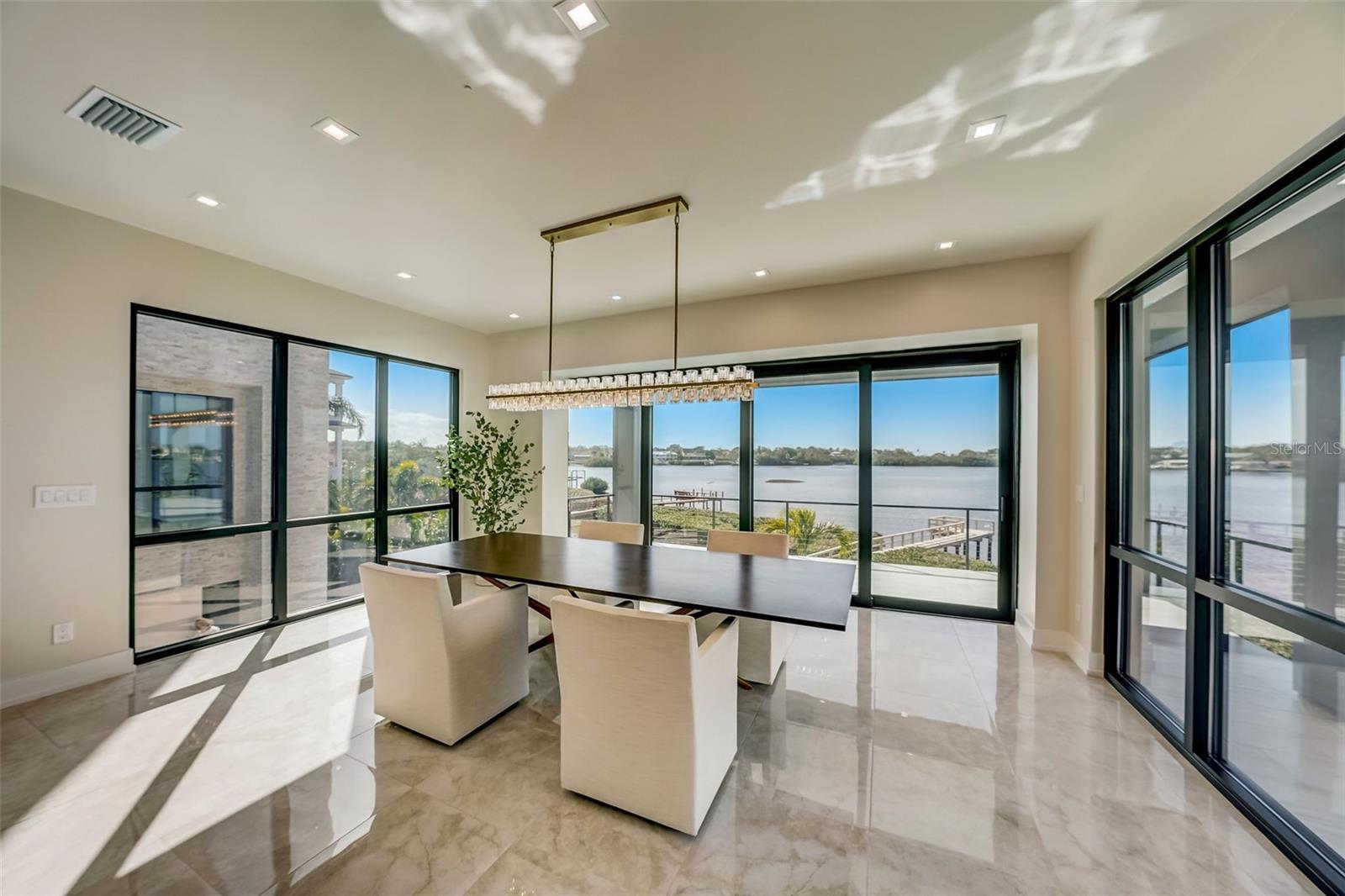 INDIAN POINT - Residential