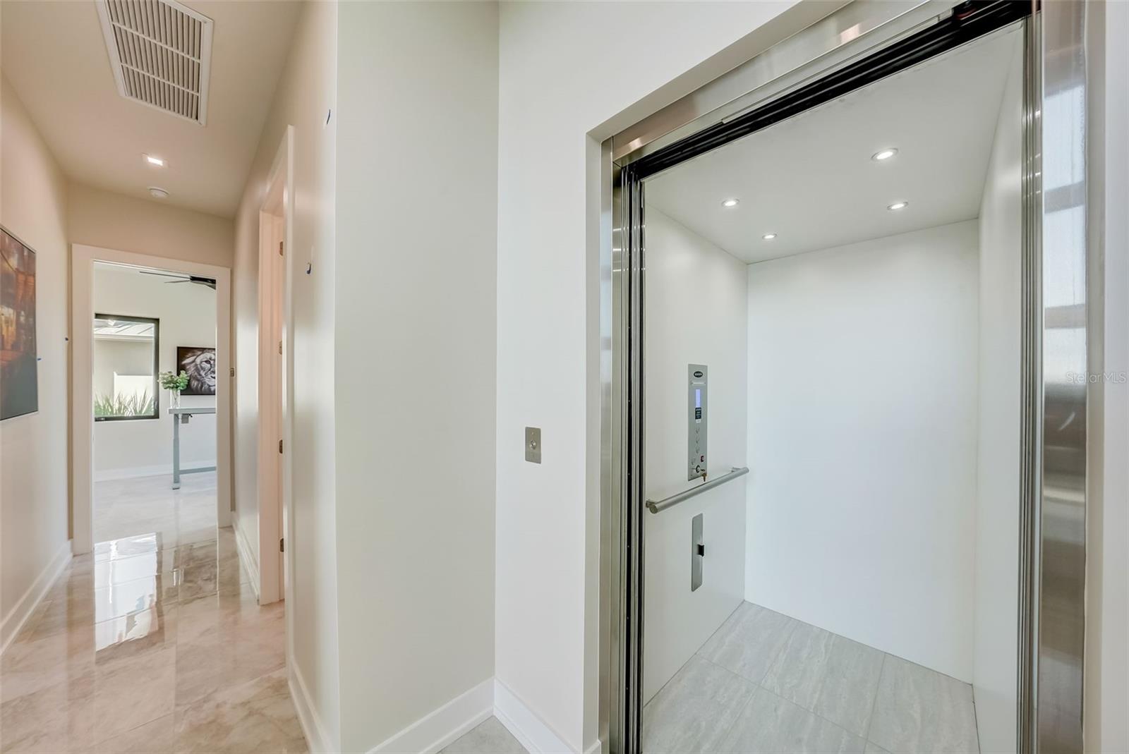 INDIAN POINT - Residential