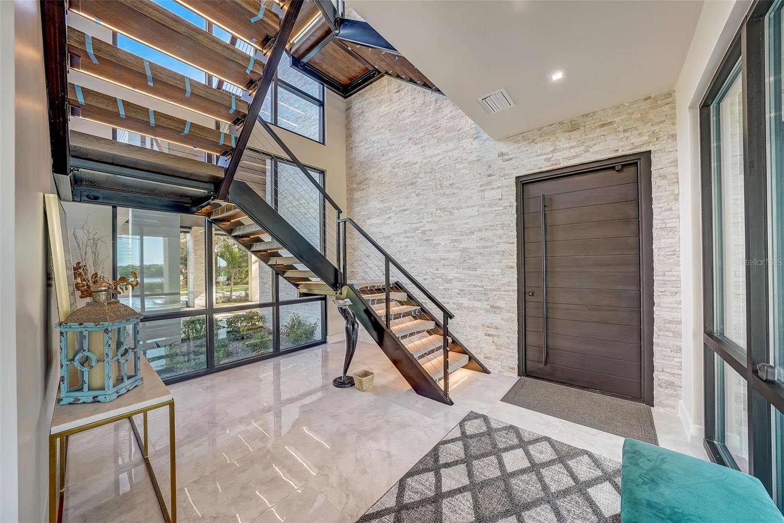 INDIAN POINT - Residential