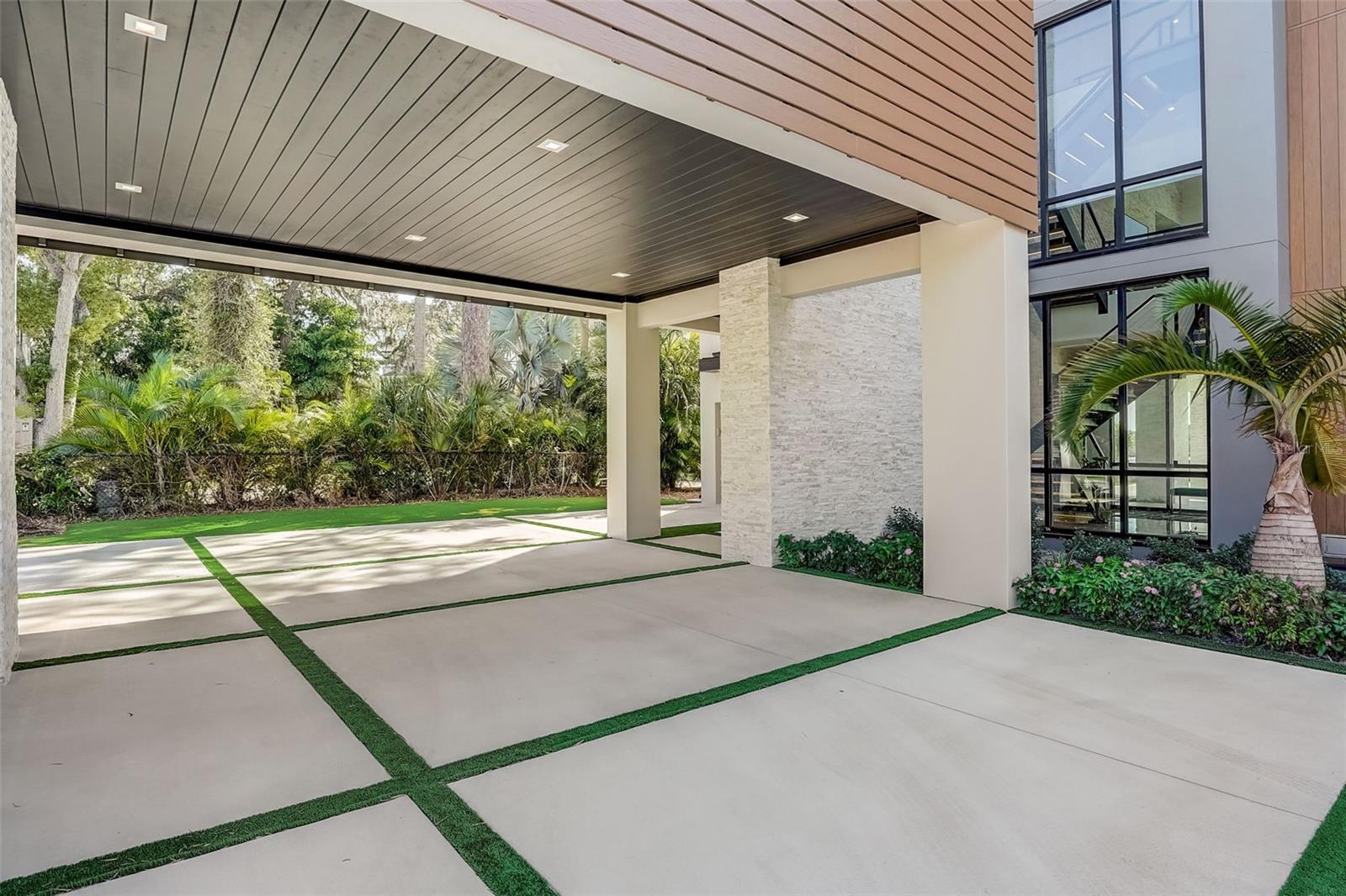 INDIAN POINT - Residential