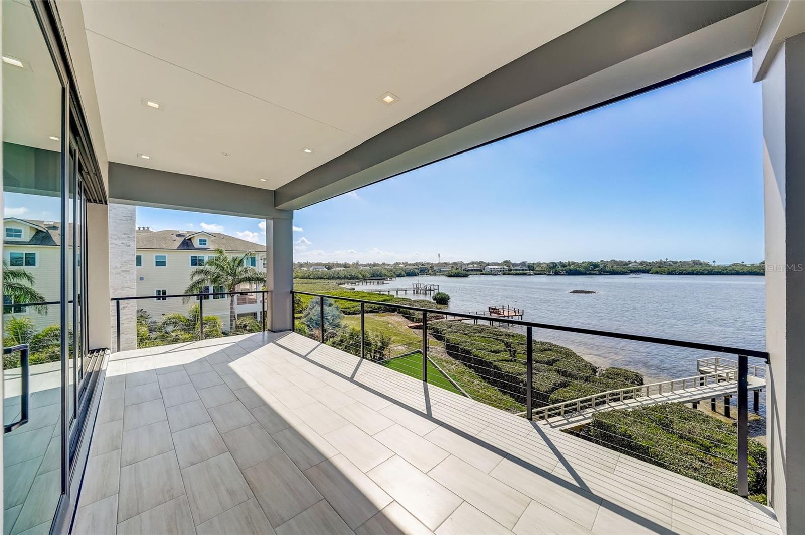 INDIAN POINT - Residential