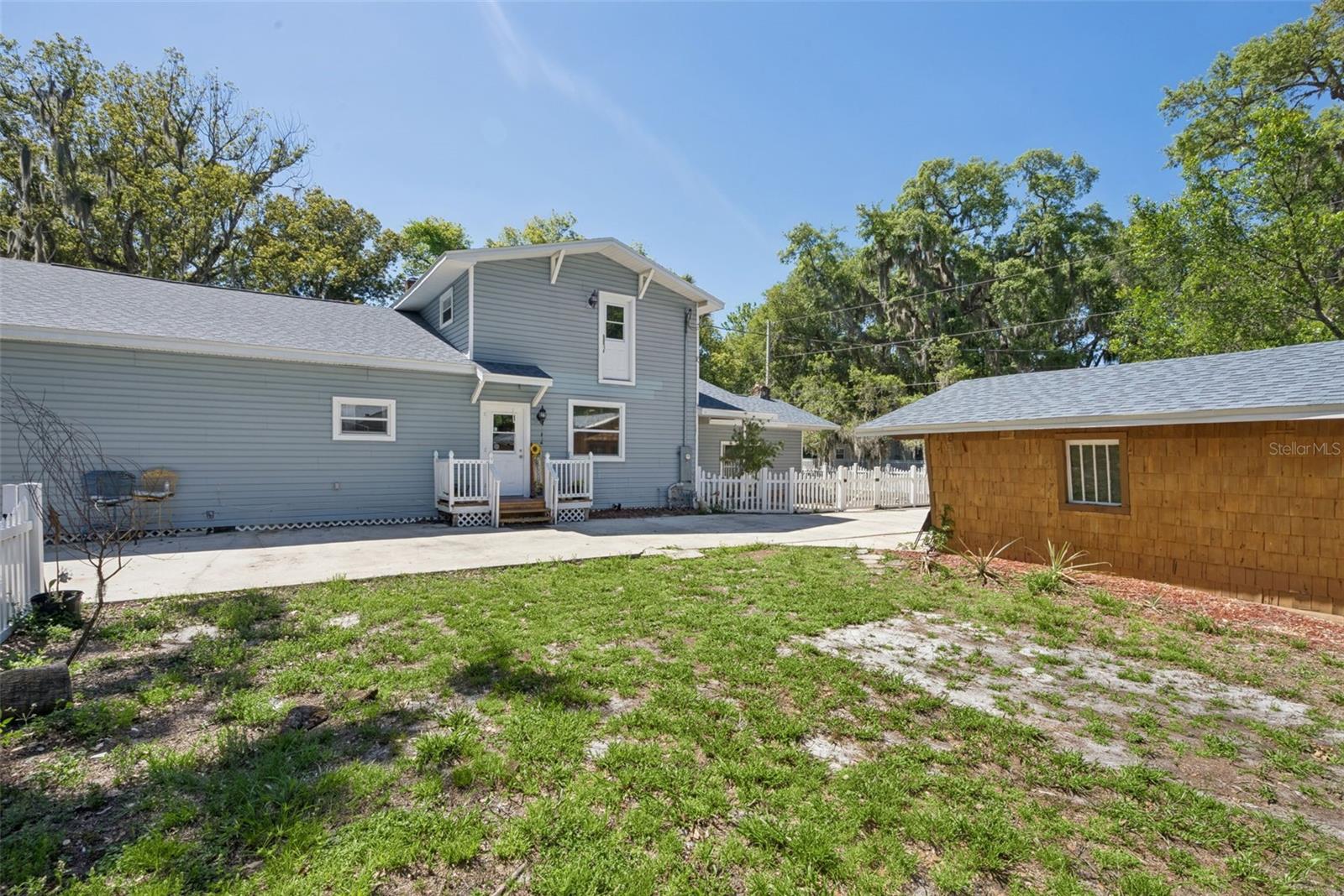 MOUNT DORA GULLERS HOMESTEAD - Residential