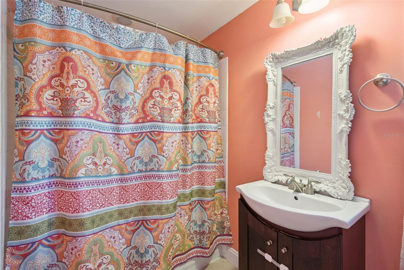 MOUNT DORA GULLERS HOMESTEAD - Residential