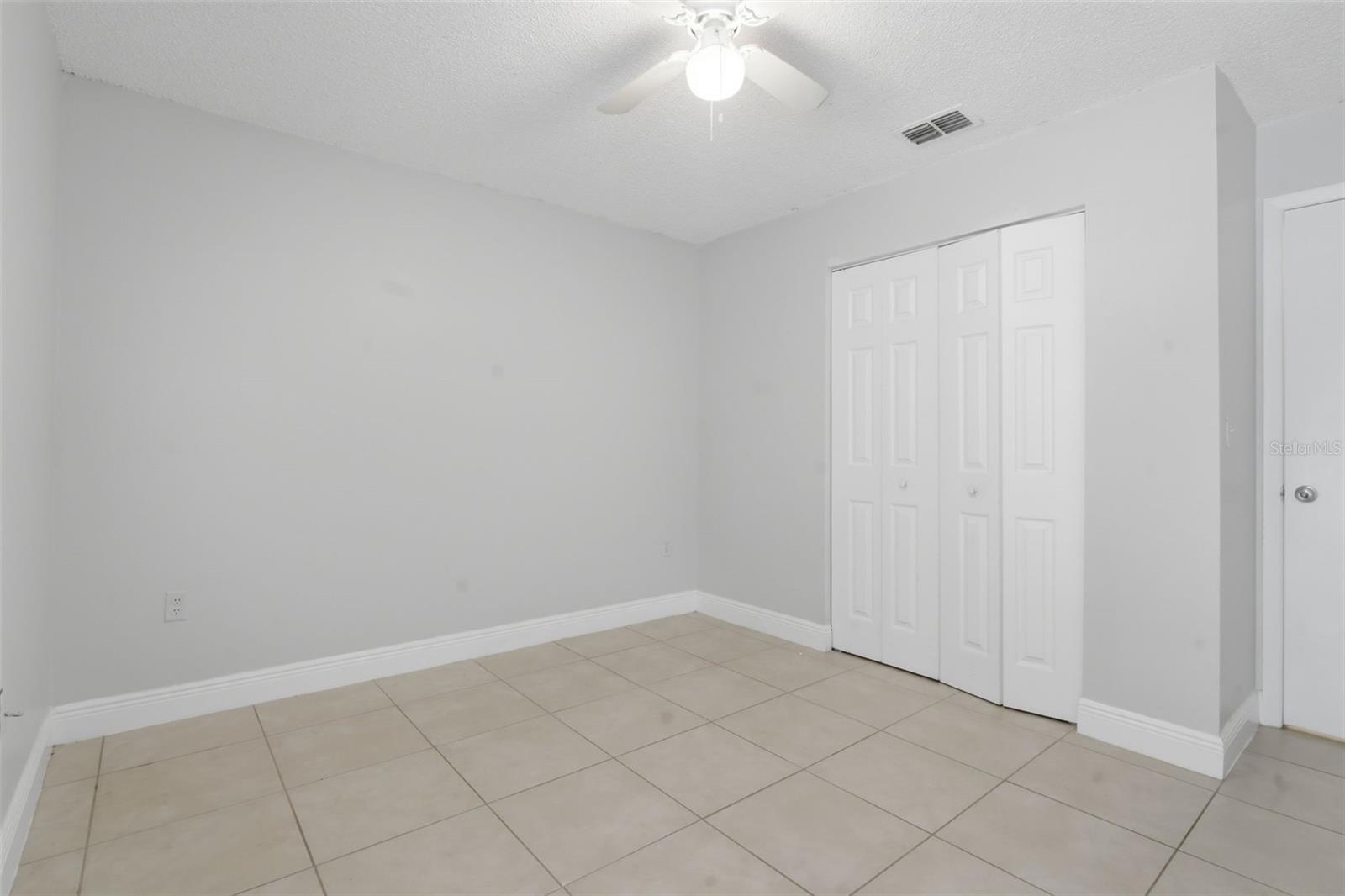 CRYSTAL GROVE - Residential Income