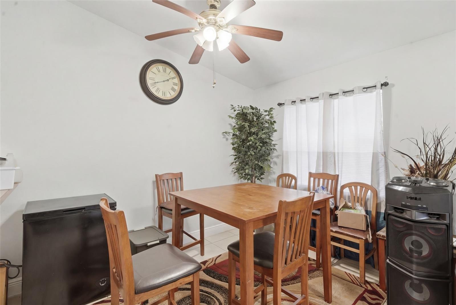 CRYSTAL GROVE - Residential Income