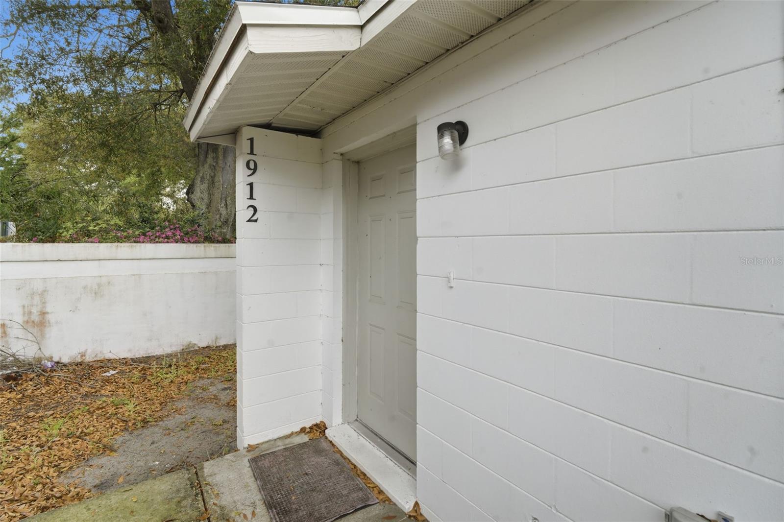 CRYSTAL GROVE - Residential Income