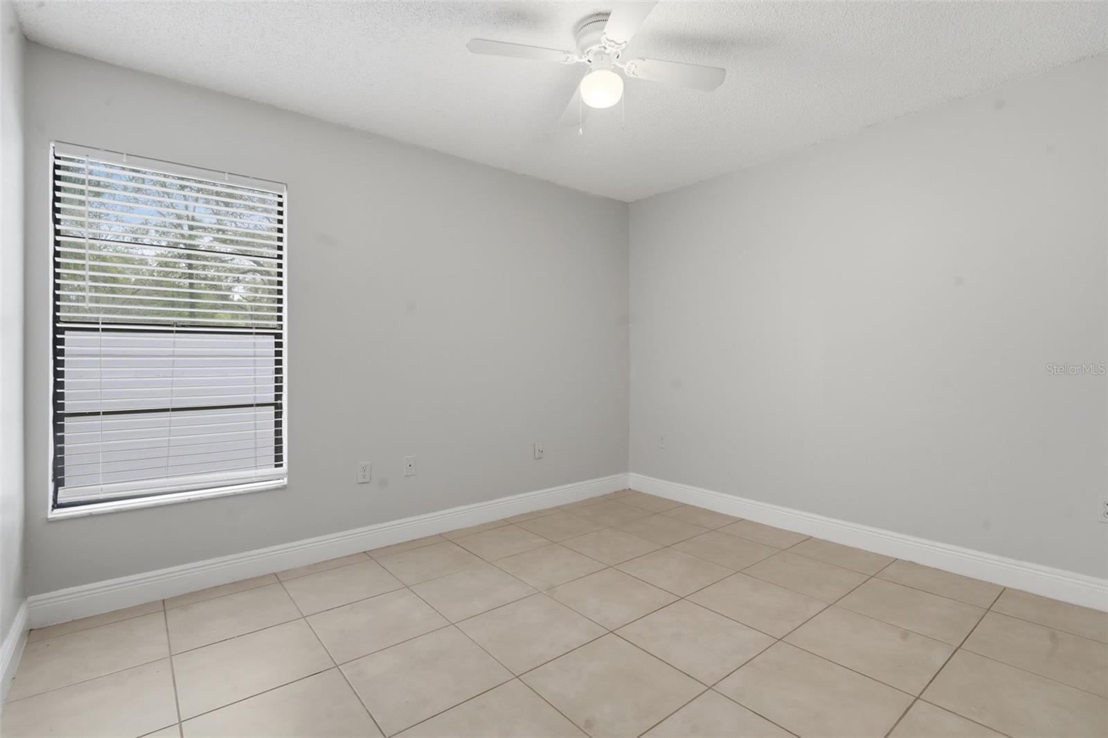 CRYSTAL GROVE - Residential Income