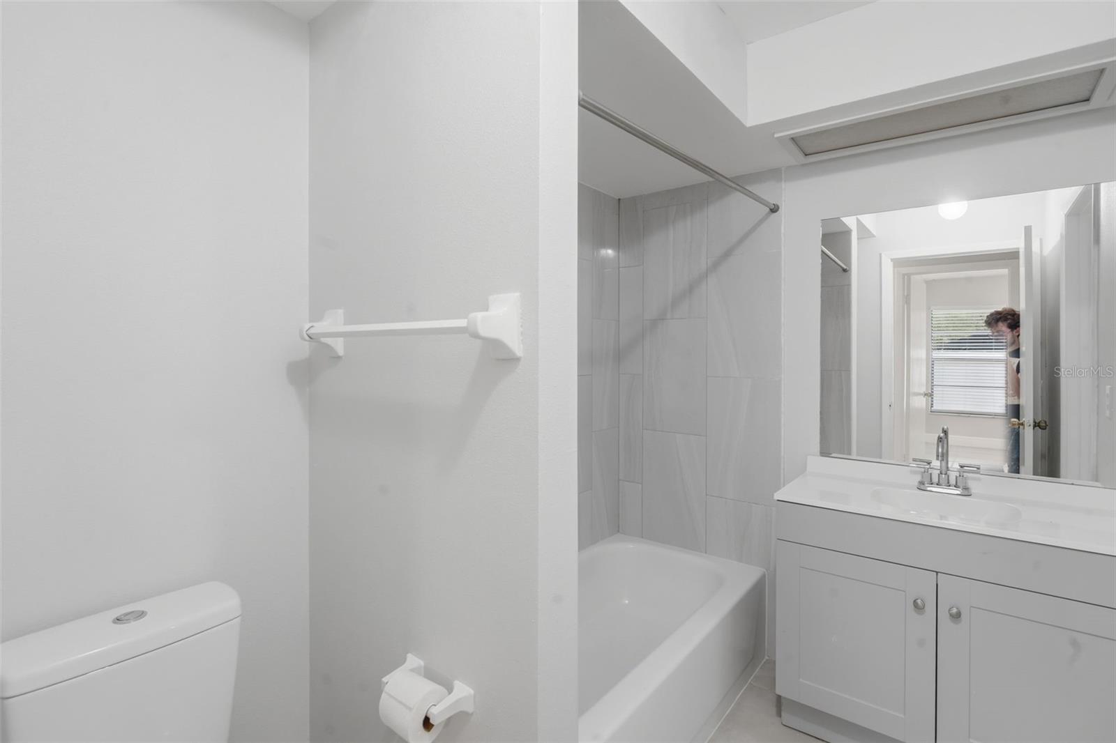 CRYSTAL GROVE - Residential Income