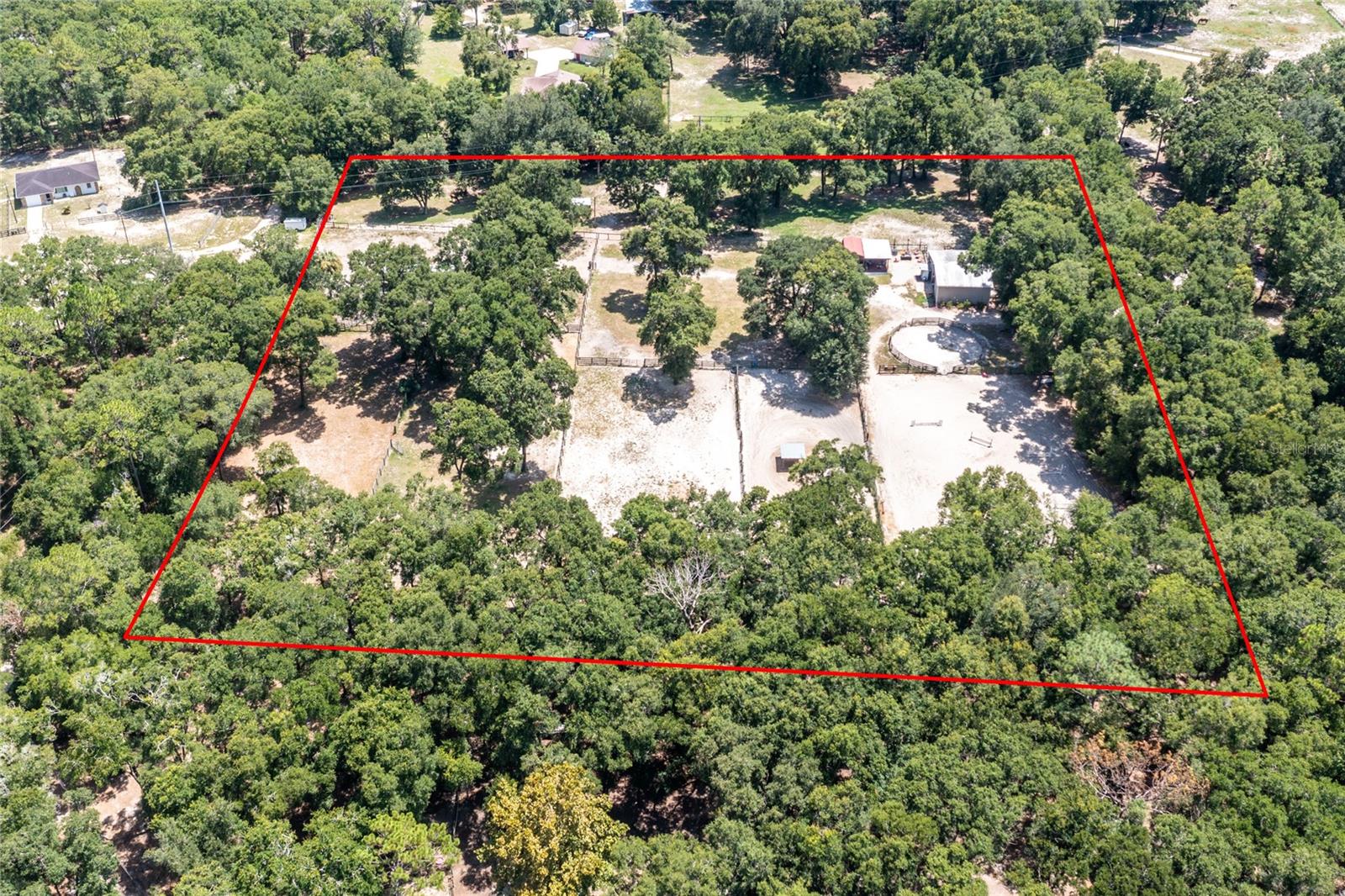 UNIVERSITY COUNTRY ESTS - Land