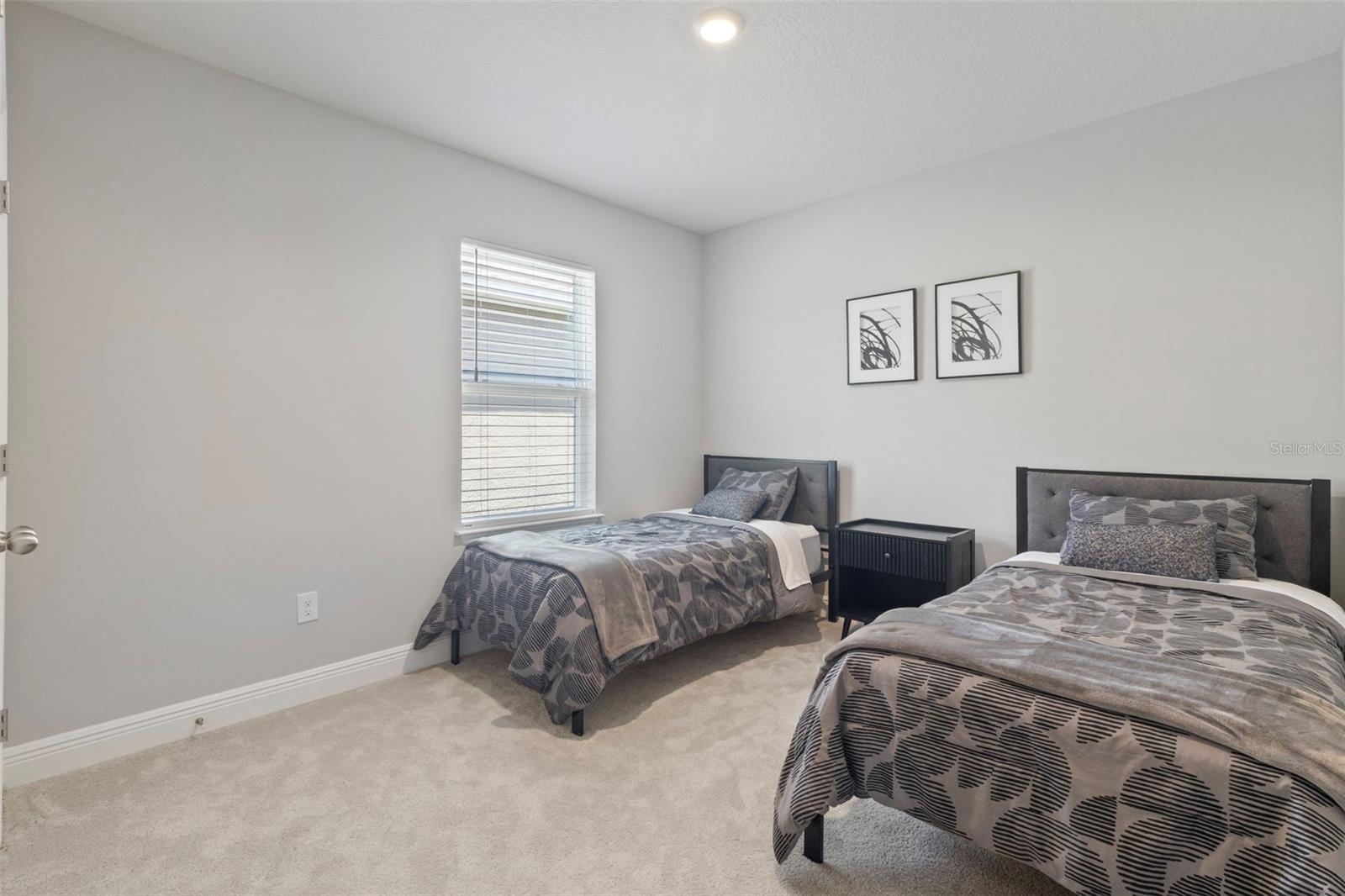MANGROVE MANOR PH 1 - Residential